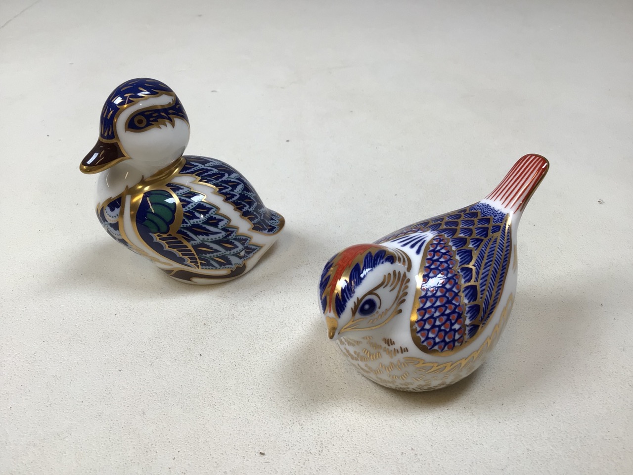 Royal Crown Derby paperweights of birds, includes three ducks and two birds. With silver and gold - Bild 8 aus 13