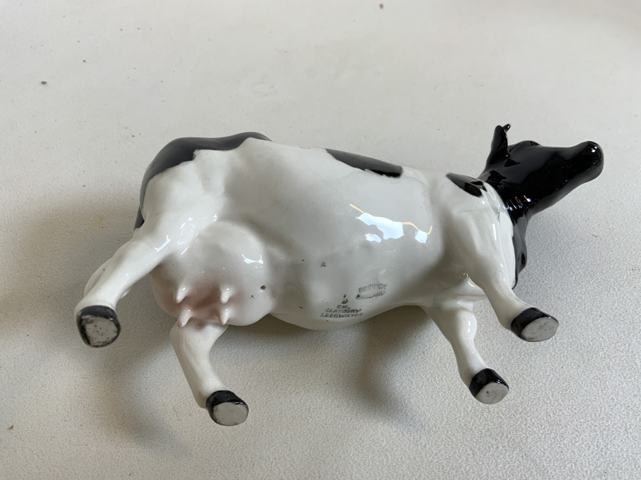 Beswick Cattle family group of bull, Cow and 2 calfs. A Champion Coddington Hilt Bar bull marked - Bild 10 aus 13