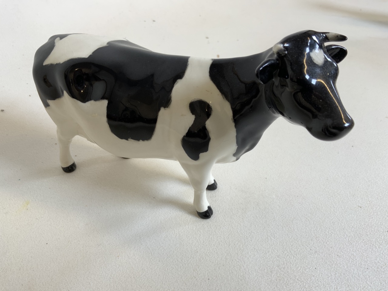 Beswick Cattle family group of bull, Cow and 2 calfs. A Champion Coddington Hilt Bar bull marked - Bild 7 aus 13