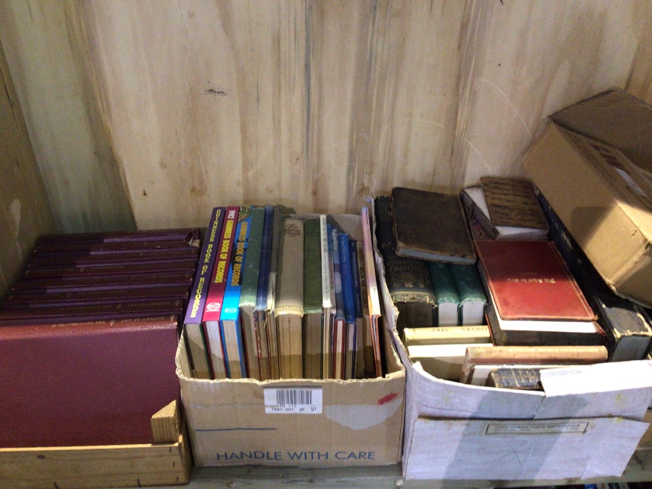 A very large quantity of books in multiple boxes including, wildlife, birds, sporting, trains, - Image 5 of 8