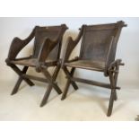 A pair of pegged elm Glastonbury chairs. Seat height :45cm