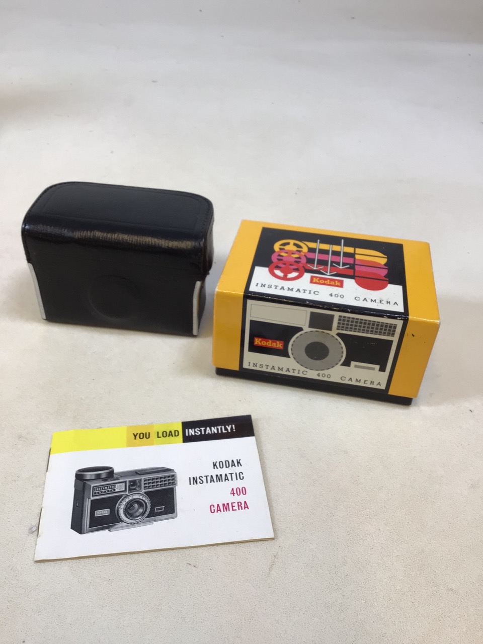 A Kodak Instamatic 400 camera in original box, a Brownie Reflex in original box and an Olympus - Image 3 of 8