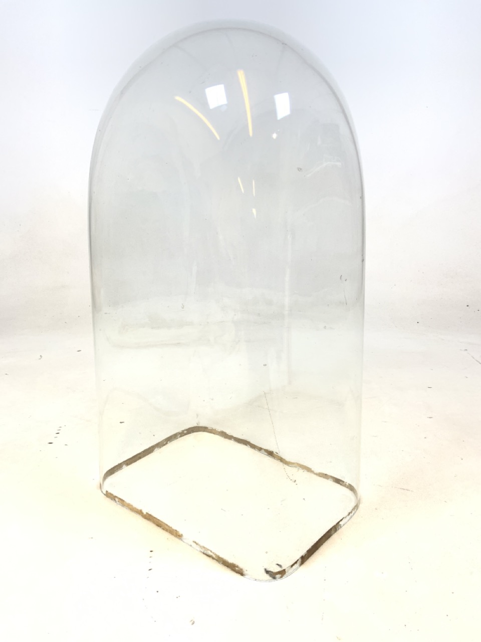 A large rectangular Victorian glass dome. H:47cm