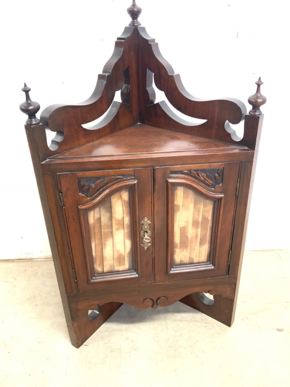 A small early 20th century wall hanging corner cupboard with glazed doors and a working key also - Image 2 of 4