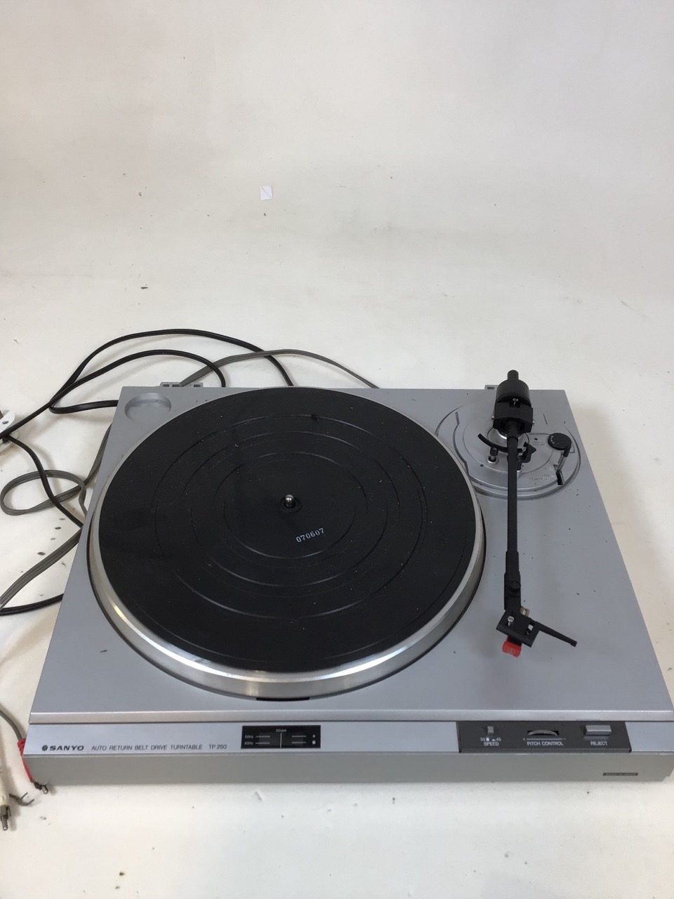 A Sanyo turntable TP 250 together with 7 boxed sets of 78s classical records - Image 2 of 9