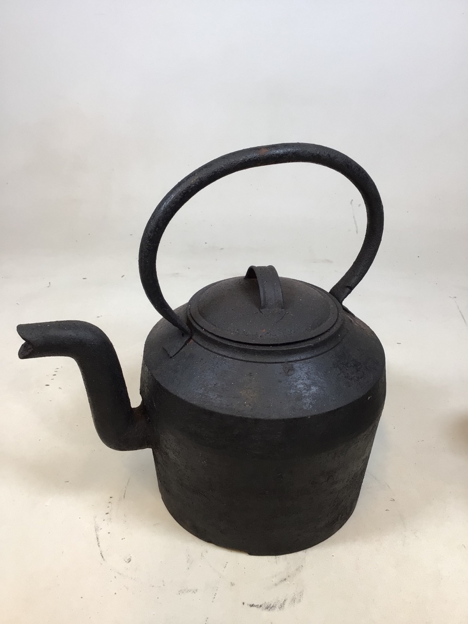 A large, heavy cast iron kettle and a set of scales with weights H:47cm including handle - Image 3 of 4