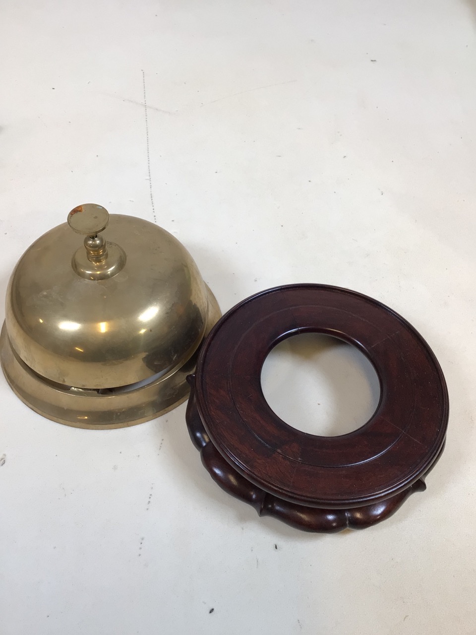 An oriental brass shop bell with two door knockers - Image 3 of 4