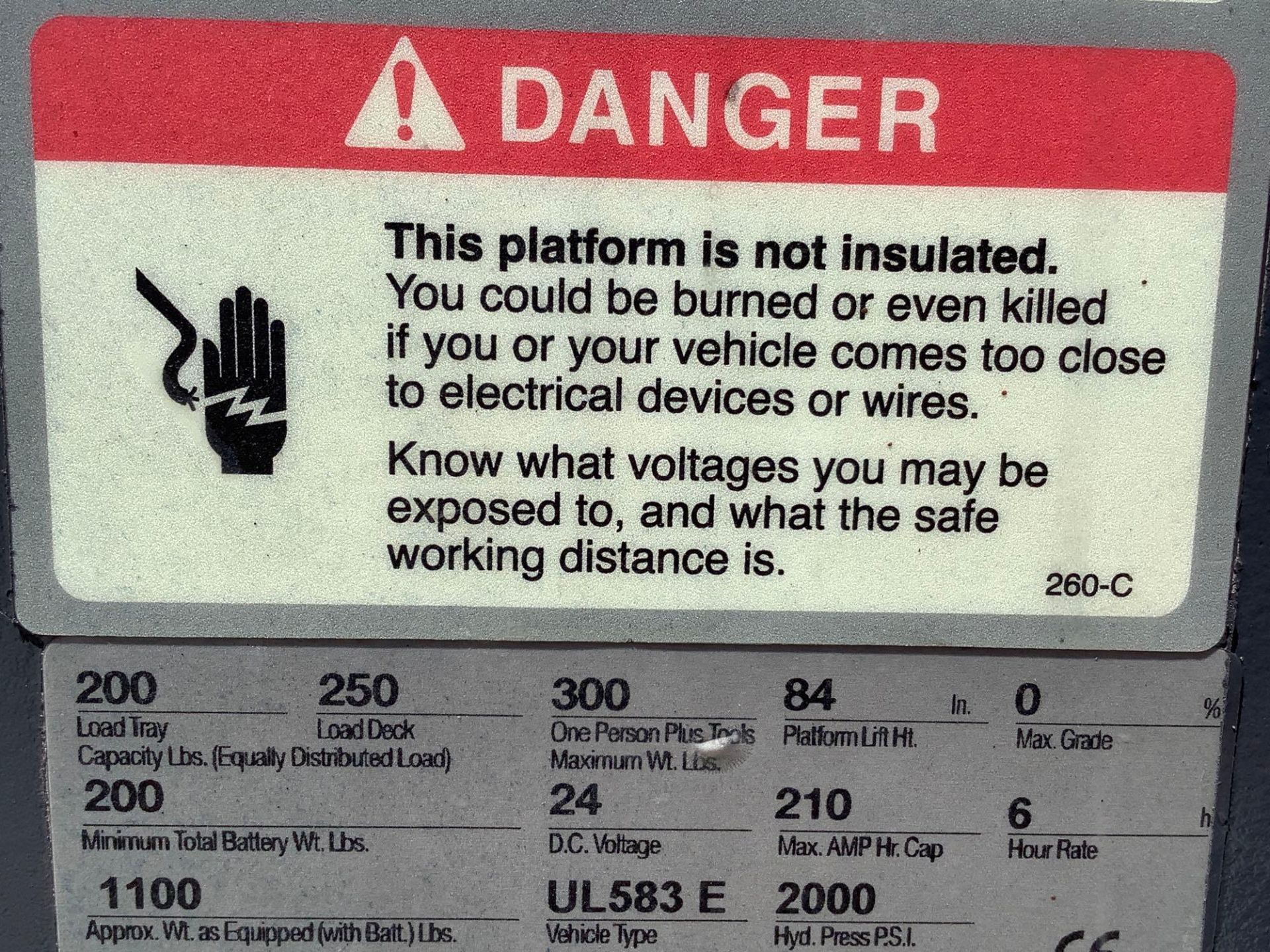 CROWN MODEL WAVE 50-84, ELECTRIC, 24 VOLTS, APPROX MAX PLATFORM LIFT HEIGHT 84in, RUNS AND OPERATES - Image 10 of 10