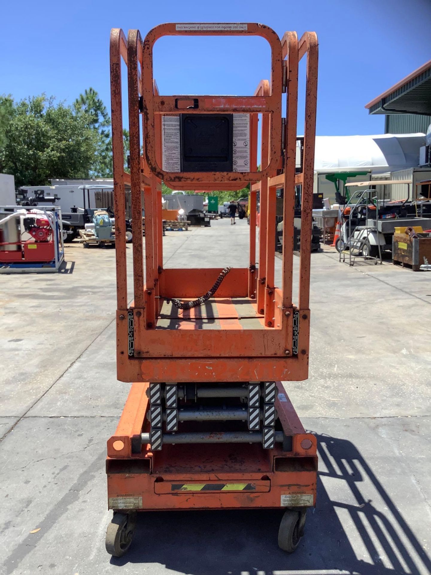 DINGLI MINI SCISSOR LIFT, CONDITION UNKNOWN - Image 11 of 11