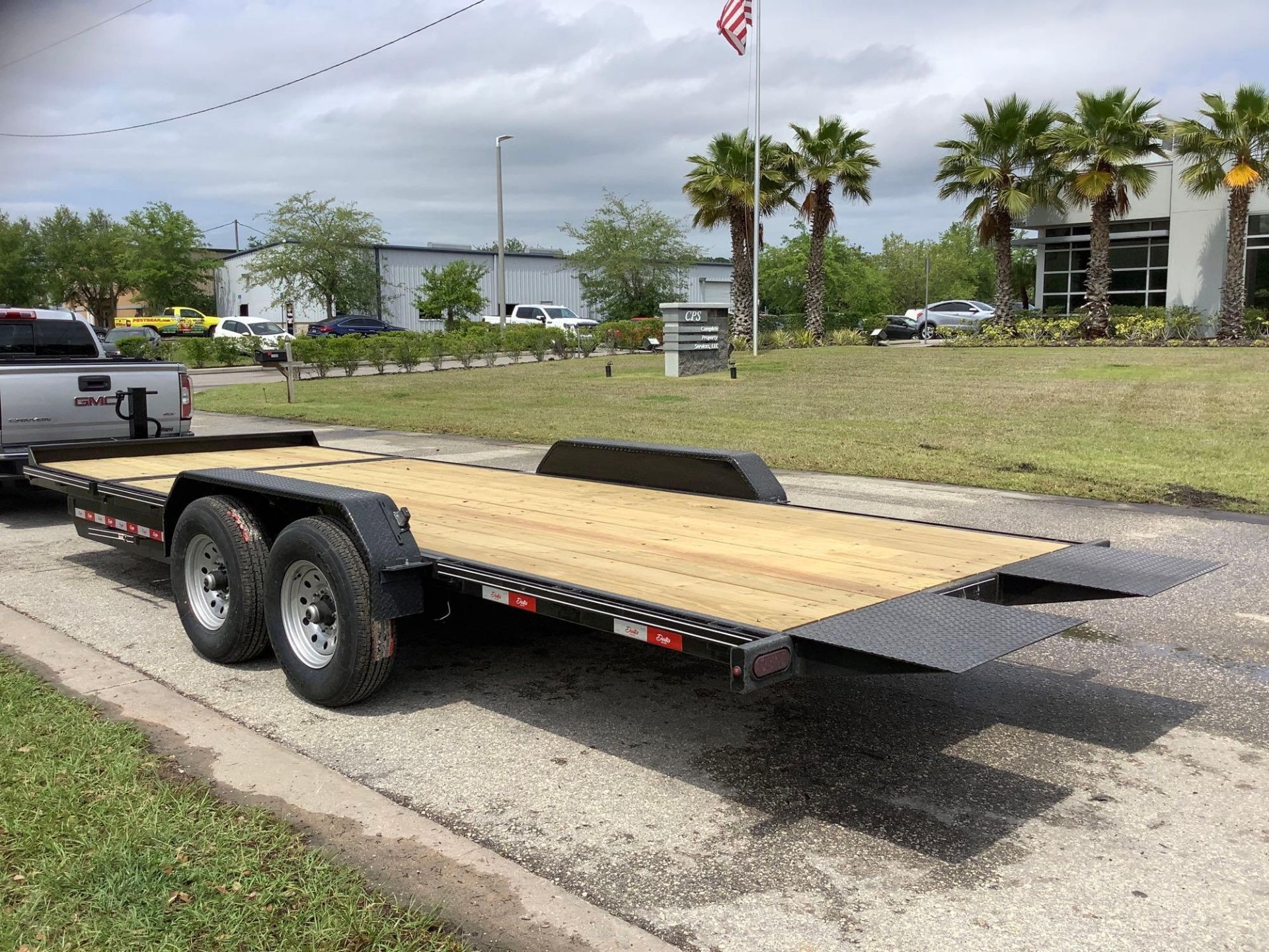 UNUSED 2022 DELTA ROLLBACK TRAILER, APPROX GVWR 14000LBS, APPROX 22FT LONG x 82” WIDE, ELECTRIC BRAK - Image 7 of 19