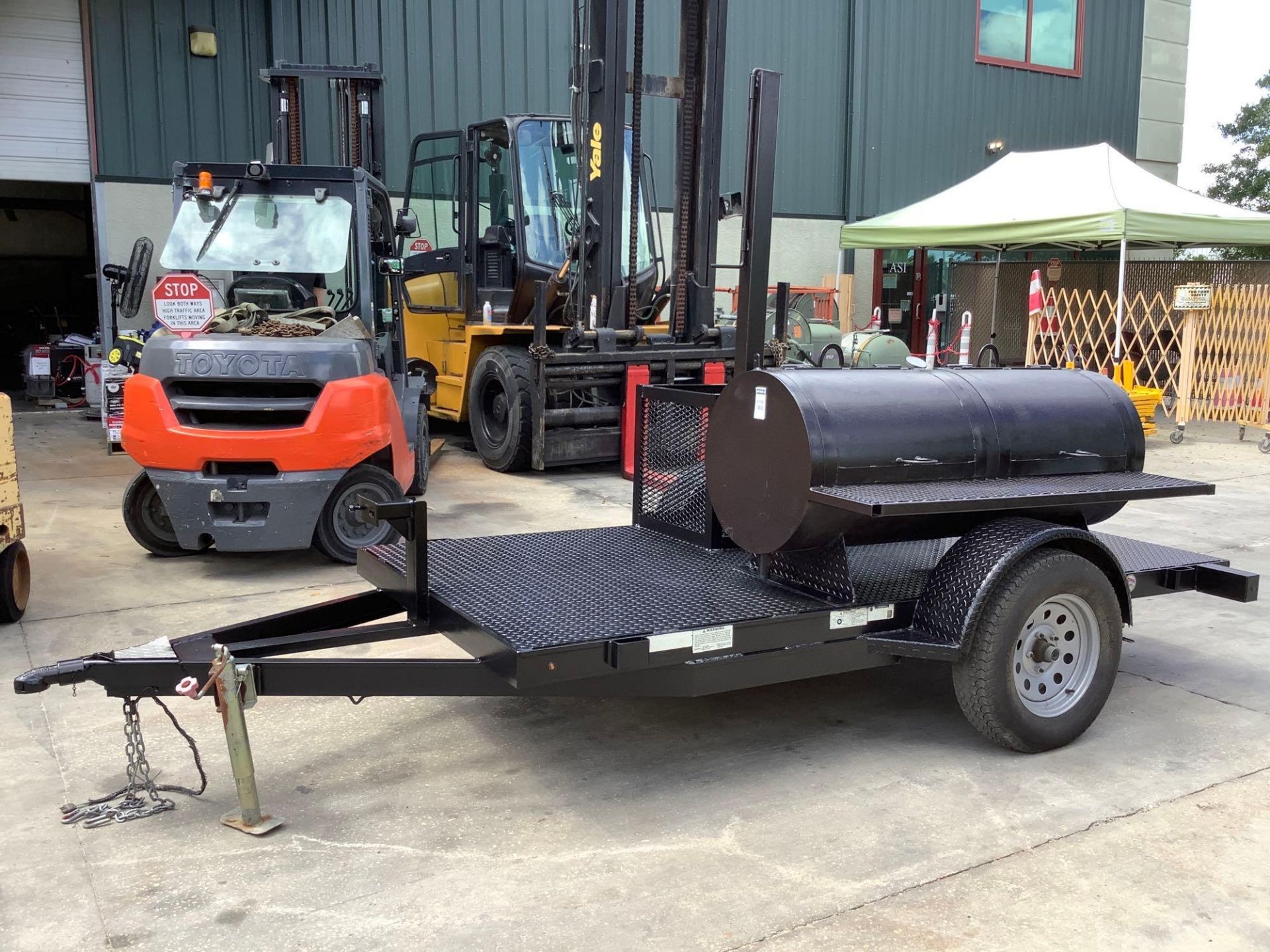 TRAILER MOUNTED INDUSTRIAL GRILL - Image 9 of 15