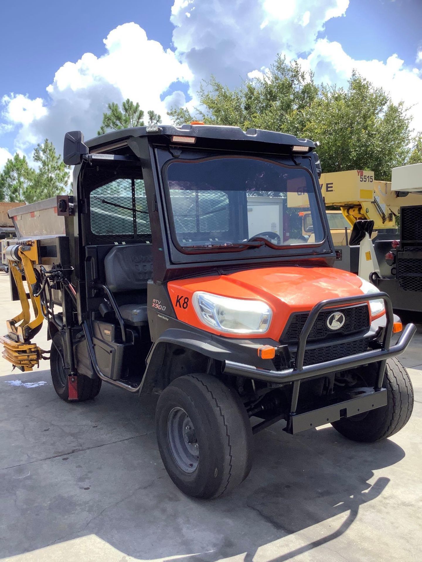 2017 KUBOTA RTV-X900 UTV WITH HYDRAULIC DUMP BED & HYDRAULIC TRASH CAN LOADER , DIESEL, 4WD, - Image 2 of 26