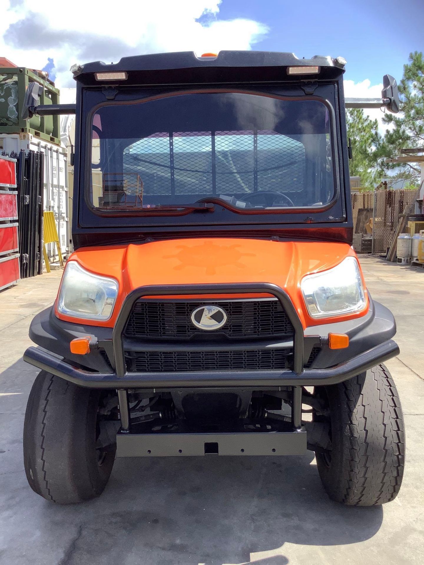 2017 KUBOTA RTV-X900 UTV WITH HYDRAULIC DUMP BED & HYDRAULIC TRASH CAN LOADER , DIESEL, 4WD, - Image 19 of 26