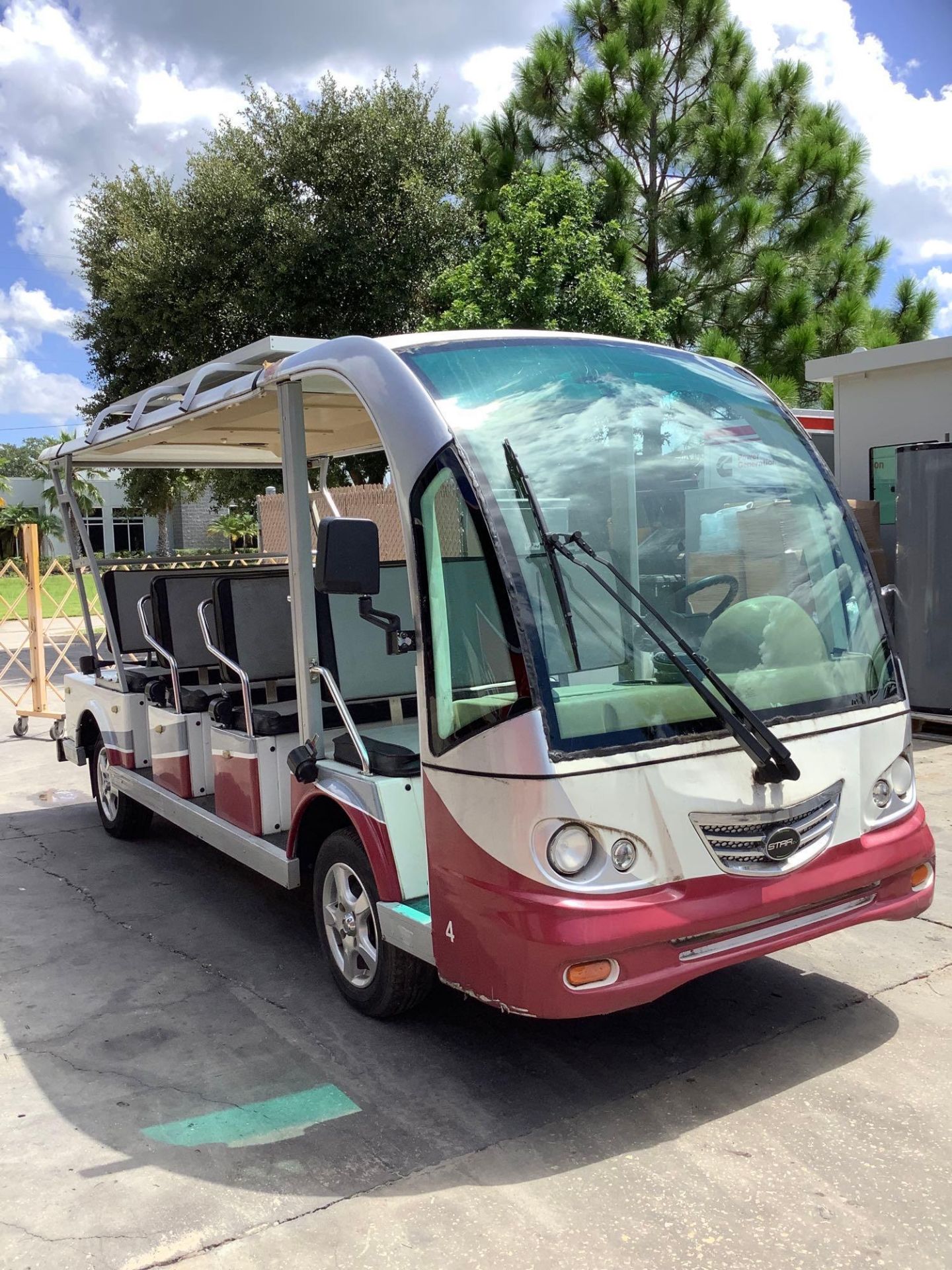 2015 STAR EV SHUTTLE CART MODEL STAR-BN72-11-AC-ADS, ELECTRIC, SOLA PANEL ATTACHED, DOME LIGHTS & SP - Image 4 of 28