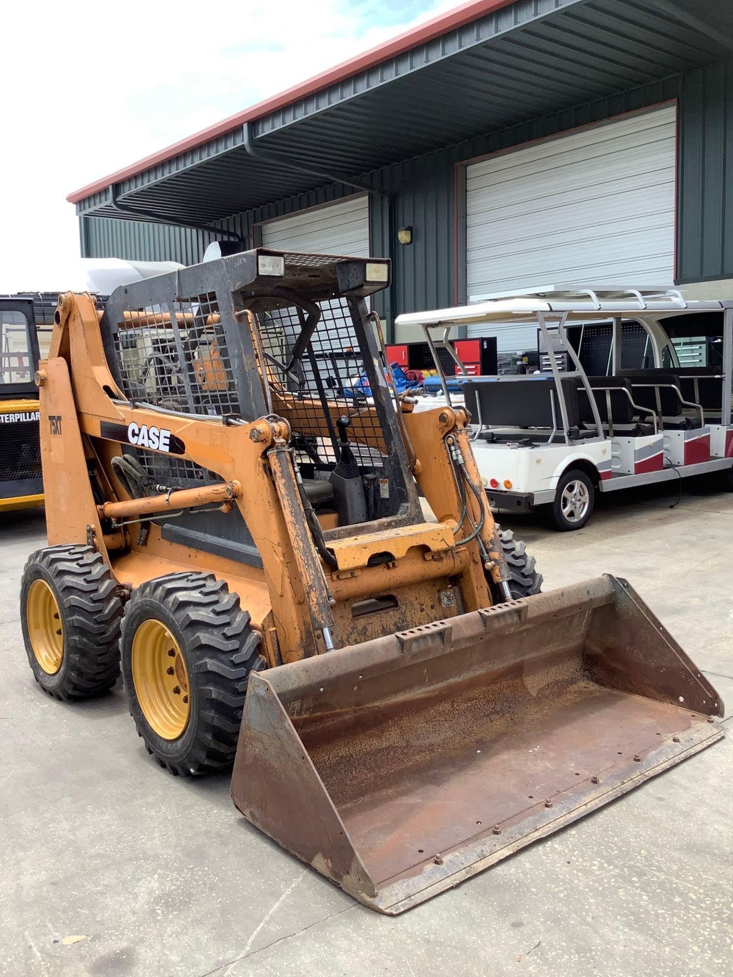 CASE SKID STEER MODEL 75XT, DIESEL, BUCKET APPROX 73” W, RUNS AND OPERATES - Image 11 of 22