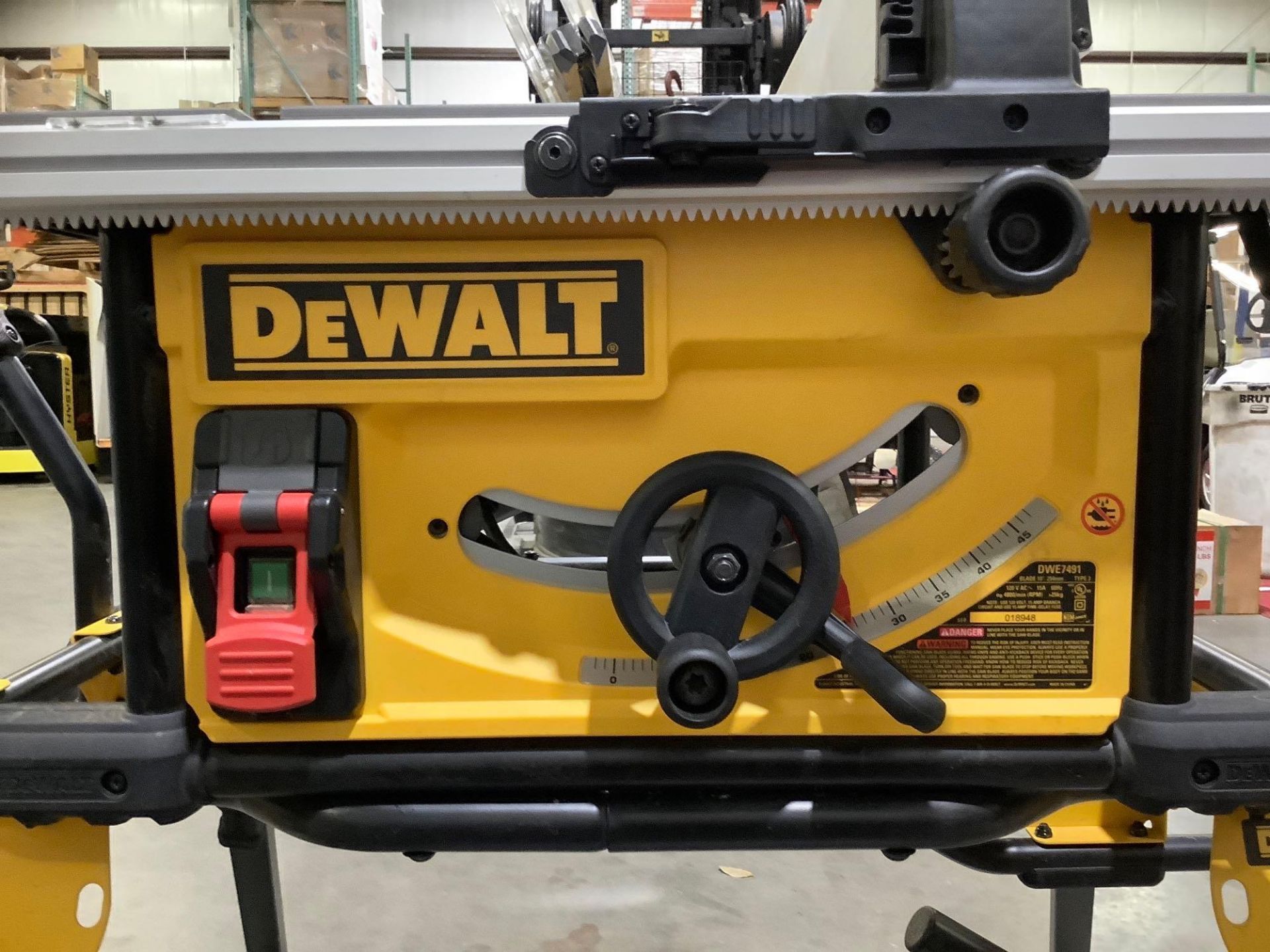 DEWALT PORTABLE TABLE SAW TYPE 3 MODEL DWE7491, ELECTRIC, APPROX BLADE 10”, APPROX 4800 RPM, RUNS AN - Image 10 of 12