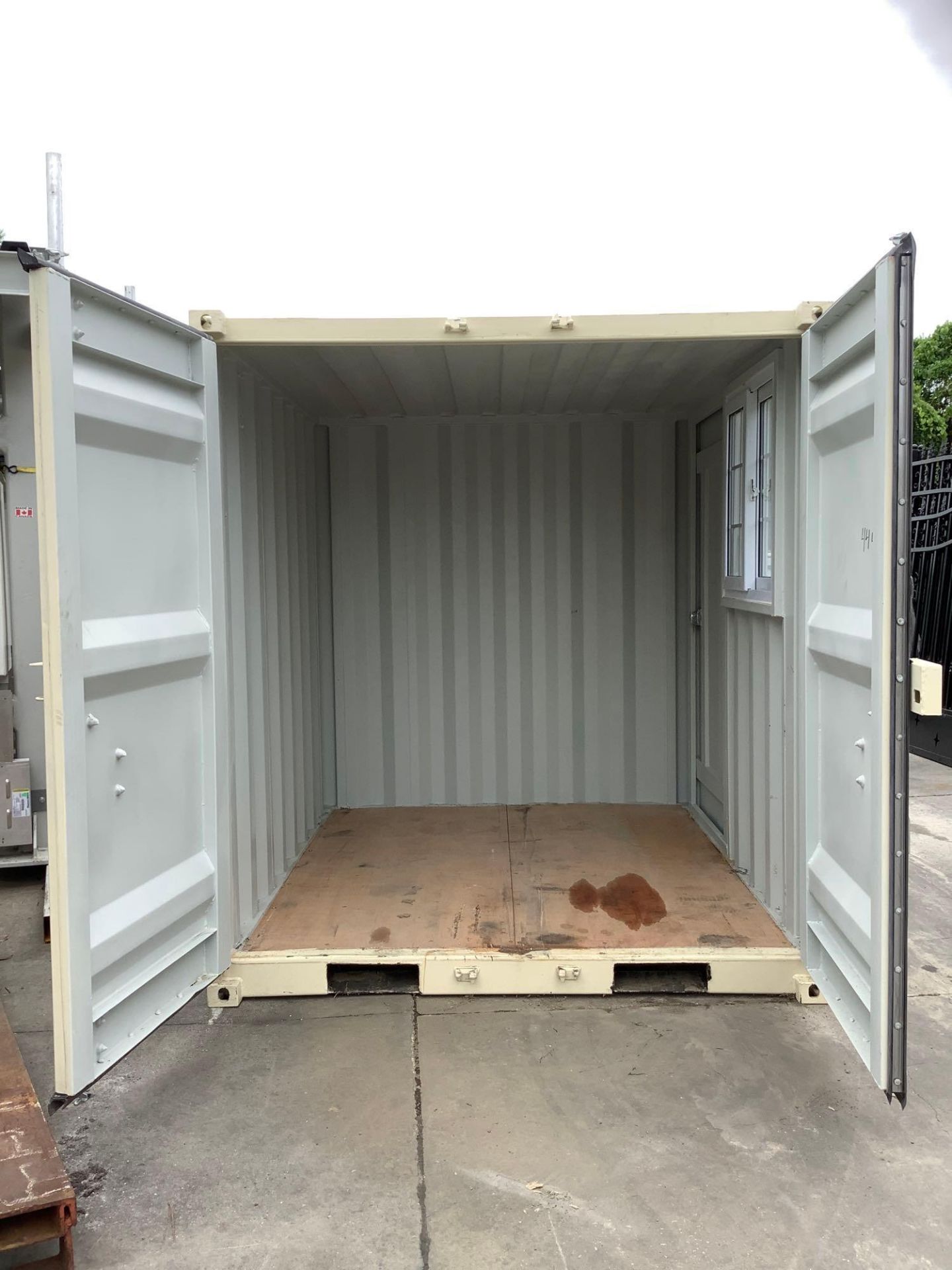 UNUSED 8' OFFICE / STORAGE CONTAINER, FORK PACKETS WITH SIDE DOOR ENTRANCE & SIDE WINDOW, APPROX - Image 9 of 9