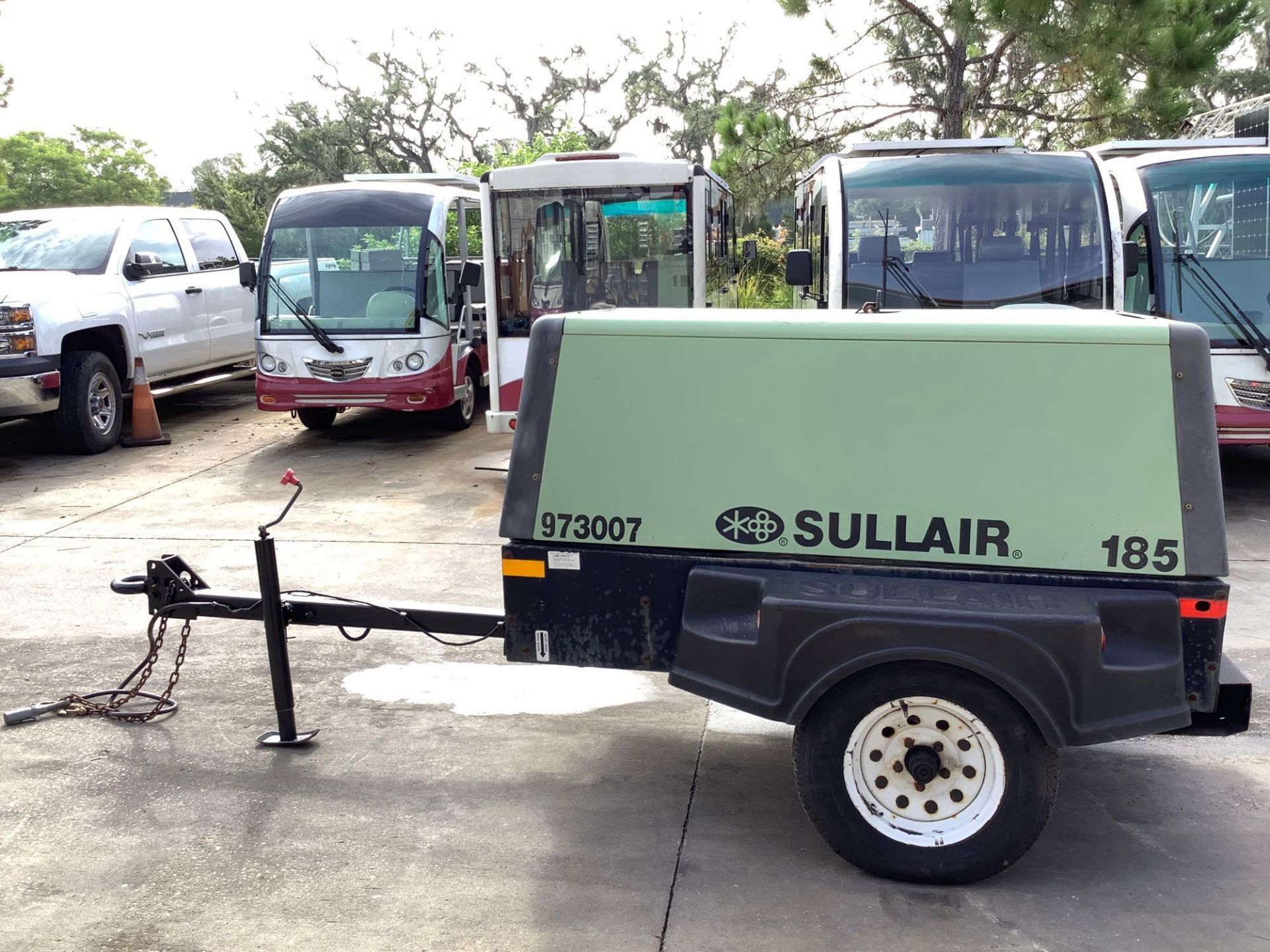 SULLAIR AIR COMPRESSOR MODEL 185 JD, DIESEL, JOHN DEERE ENGINE, TOW BEHIND, APPROX RATED CAPACITY 18 - Image 3 of 24