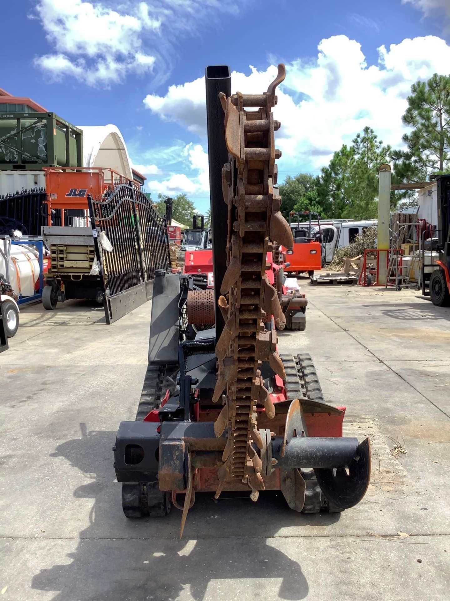 BARRETO 2324-TK WALK BEHIND TRENCHER , GAS POWERED, HONDA MOTOR, BLADE APPROX 36”, RUBBER TRACKS, RU - Image 6 of 16