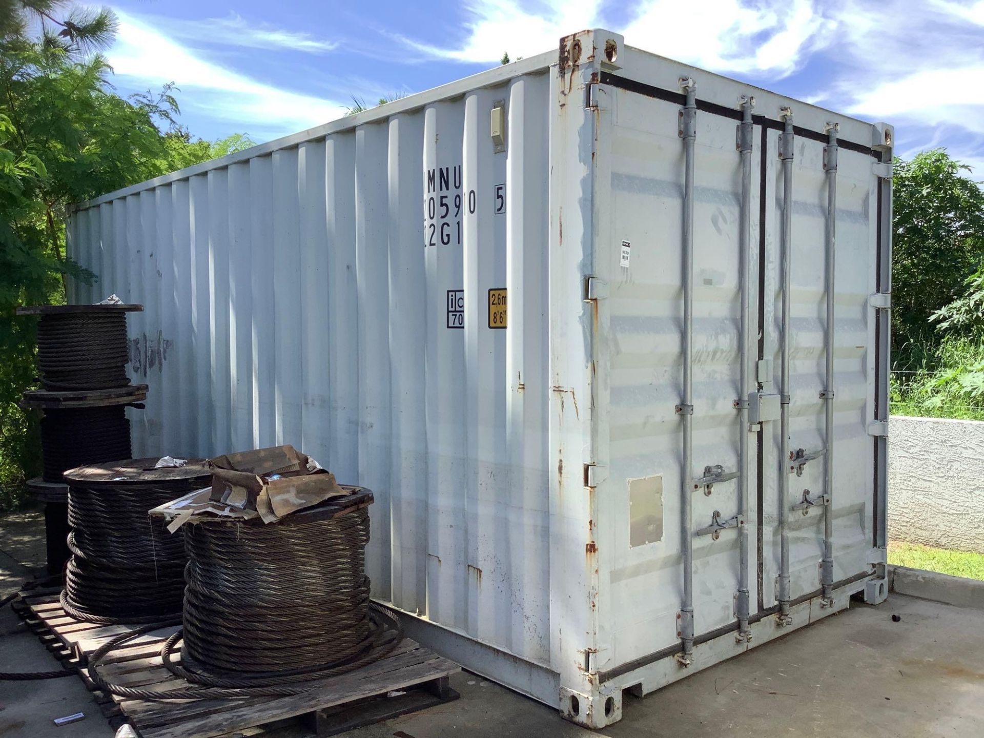 20' STORAGE CONTAINER, APPROX 102” TALL x 96” WIDE x 238” DEEP - Image 2 of 9