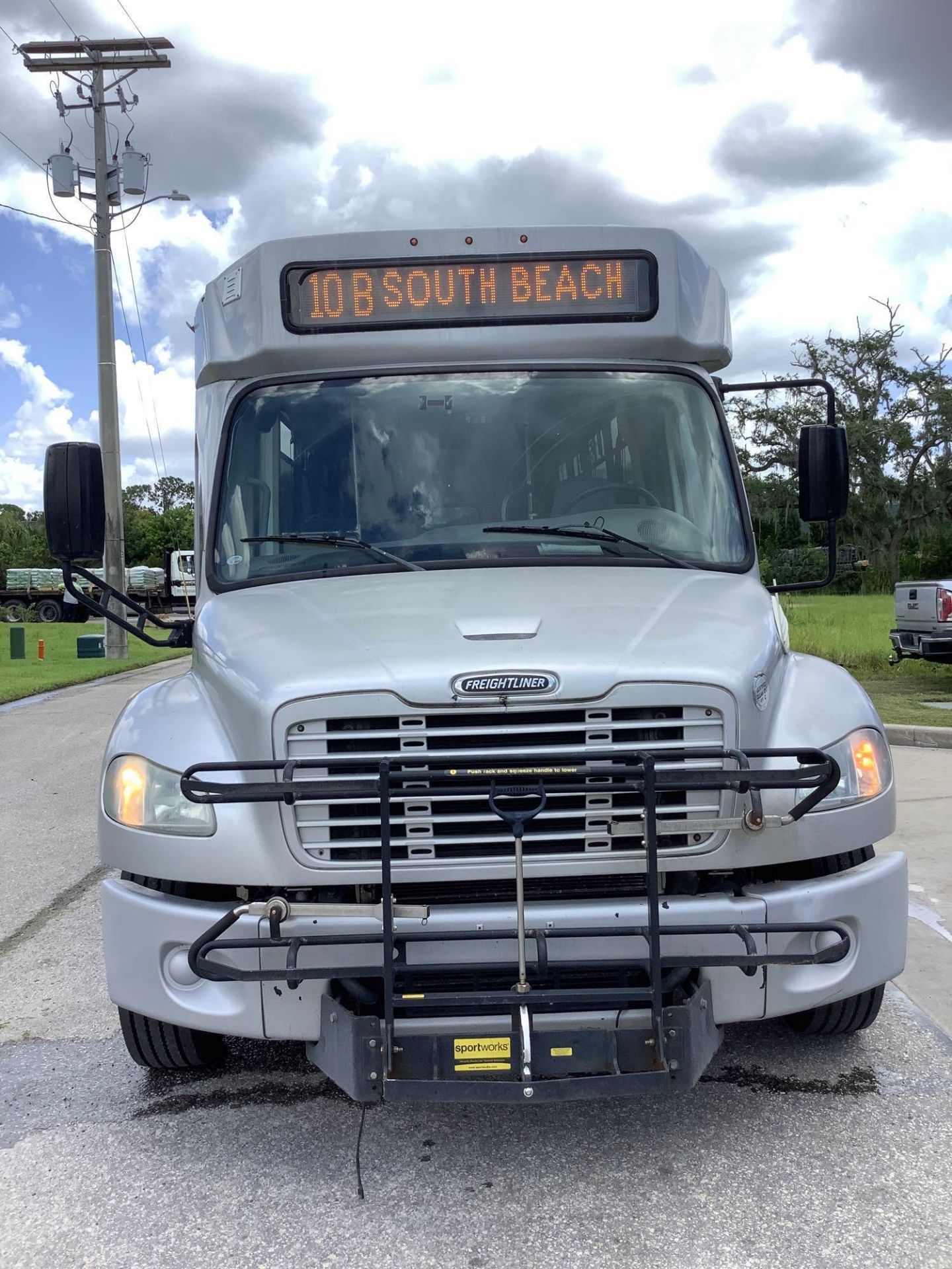 ***2013 FREIGHTLINER M2 106 BUS, DIESEL, AUTOMATIC, APPROX GVWR 26,000 LBS, DUAL REAR AC, RICON POWE - Image 15 of 66