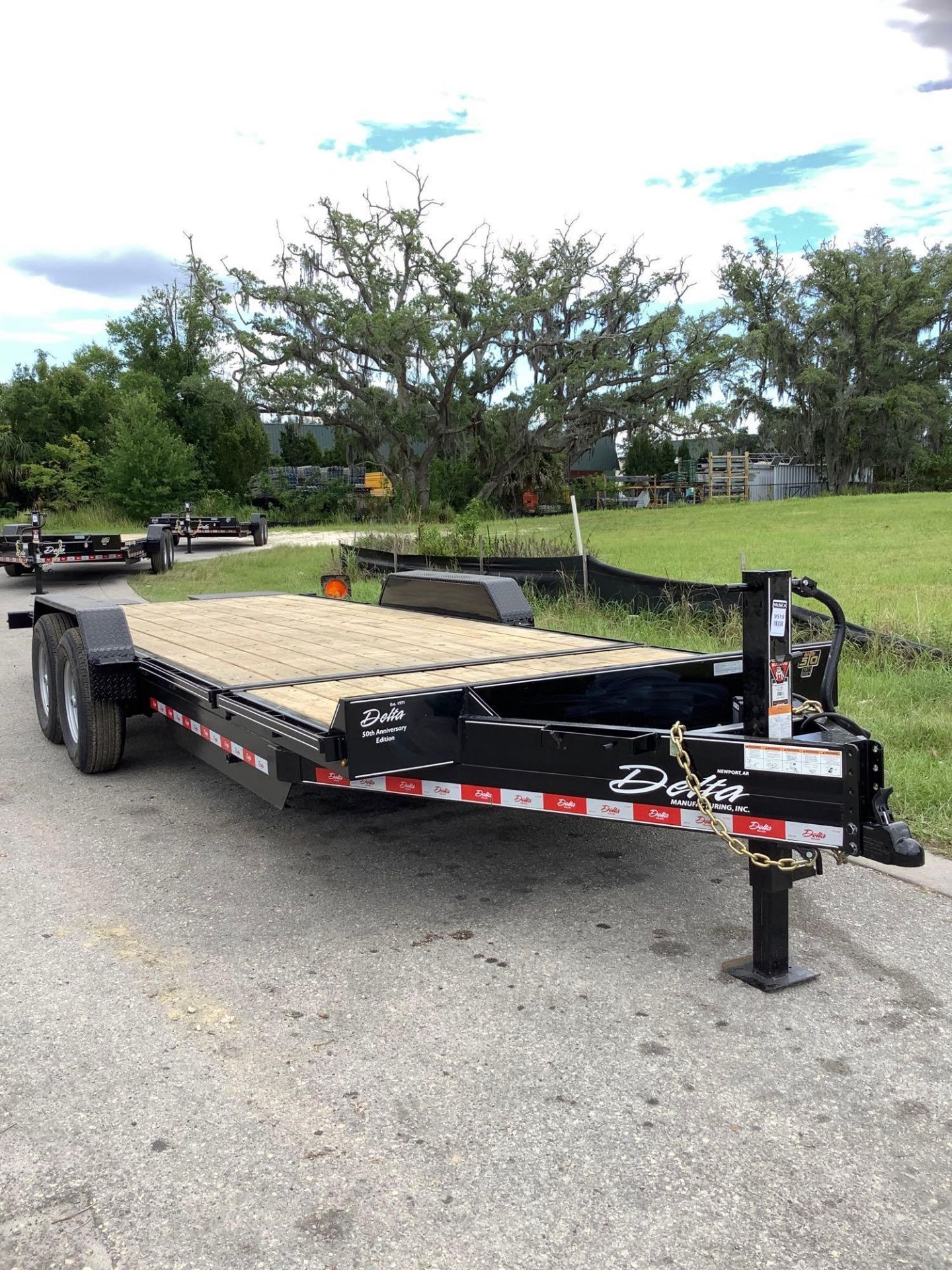 ***UNUSED 2022 DELTA TILT TRAILER, APPROX GVWR 14000LBS, APPROX 22FT LONG x 82” WIDE, ELECTRIC BRAKE - Image 8 of 17