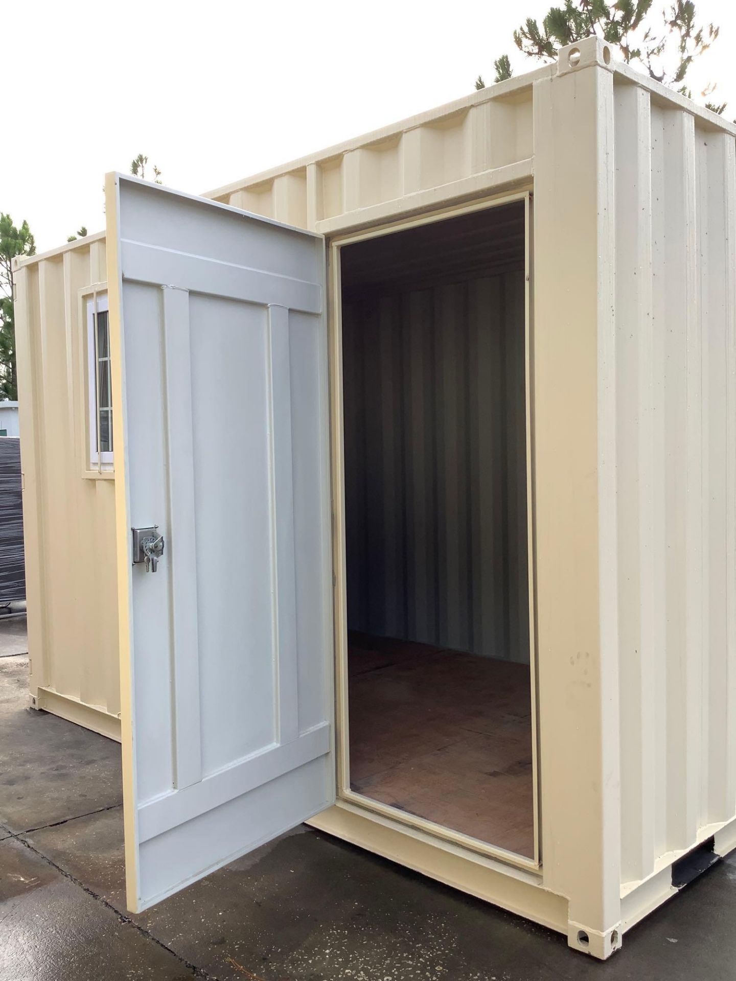 12' OFFICE / STORAGE CONTAINER, FORK POCKETS WITH SIDE DOOR ENTRANCE & SIDE WINDOW , APPROX 99'' T x - Image 4 of 11