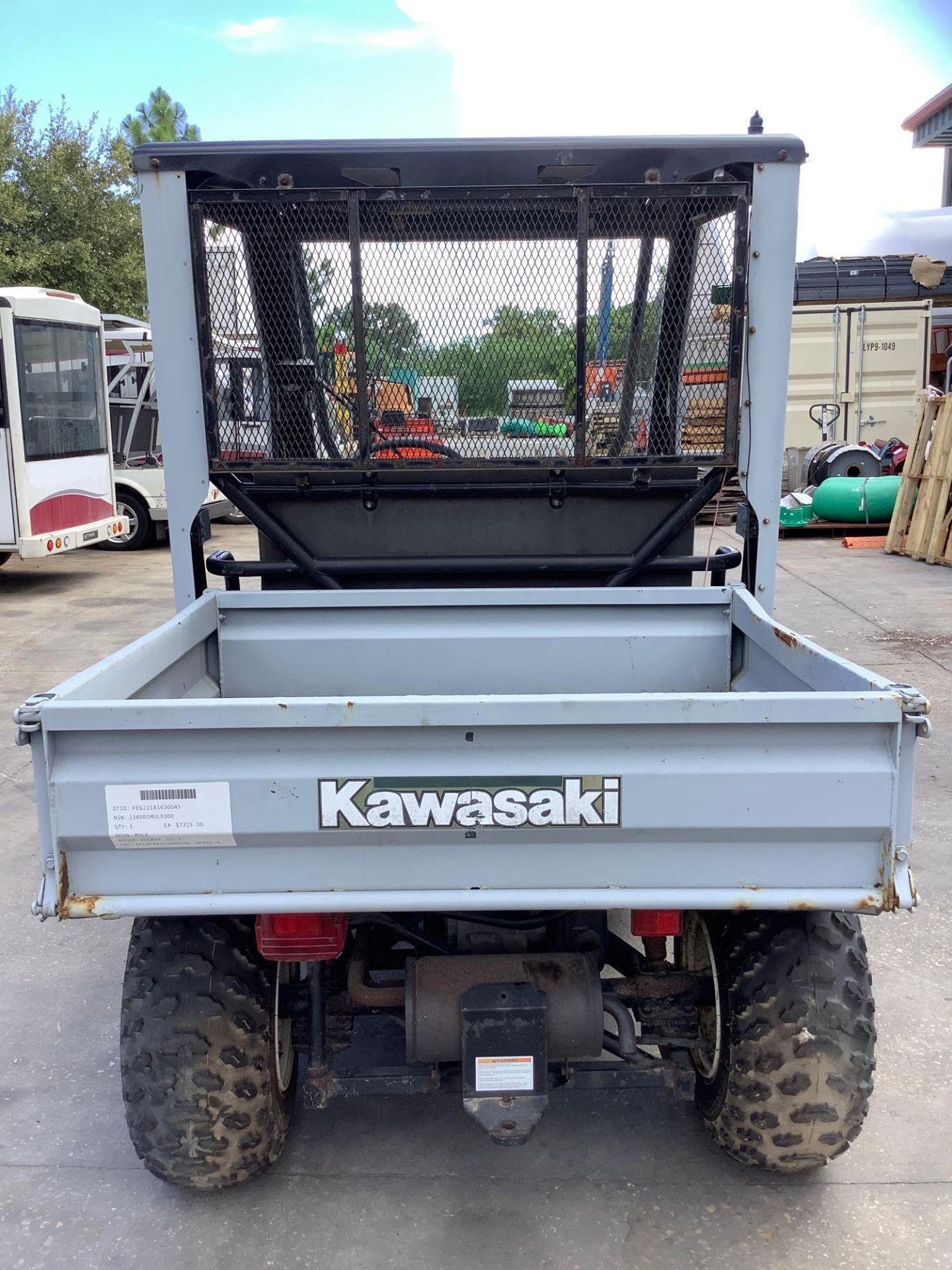 KAWASAKI MULE 550 ATV TYPE KAF300C, GAS POWERED, MANUAL DUMP BED, RUNS & OPERATES - Image 6 of 14