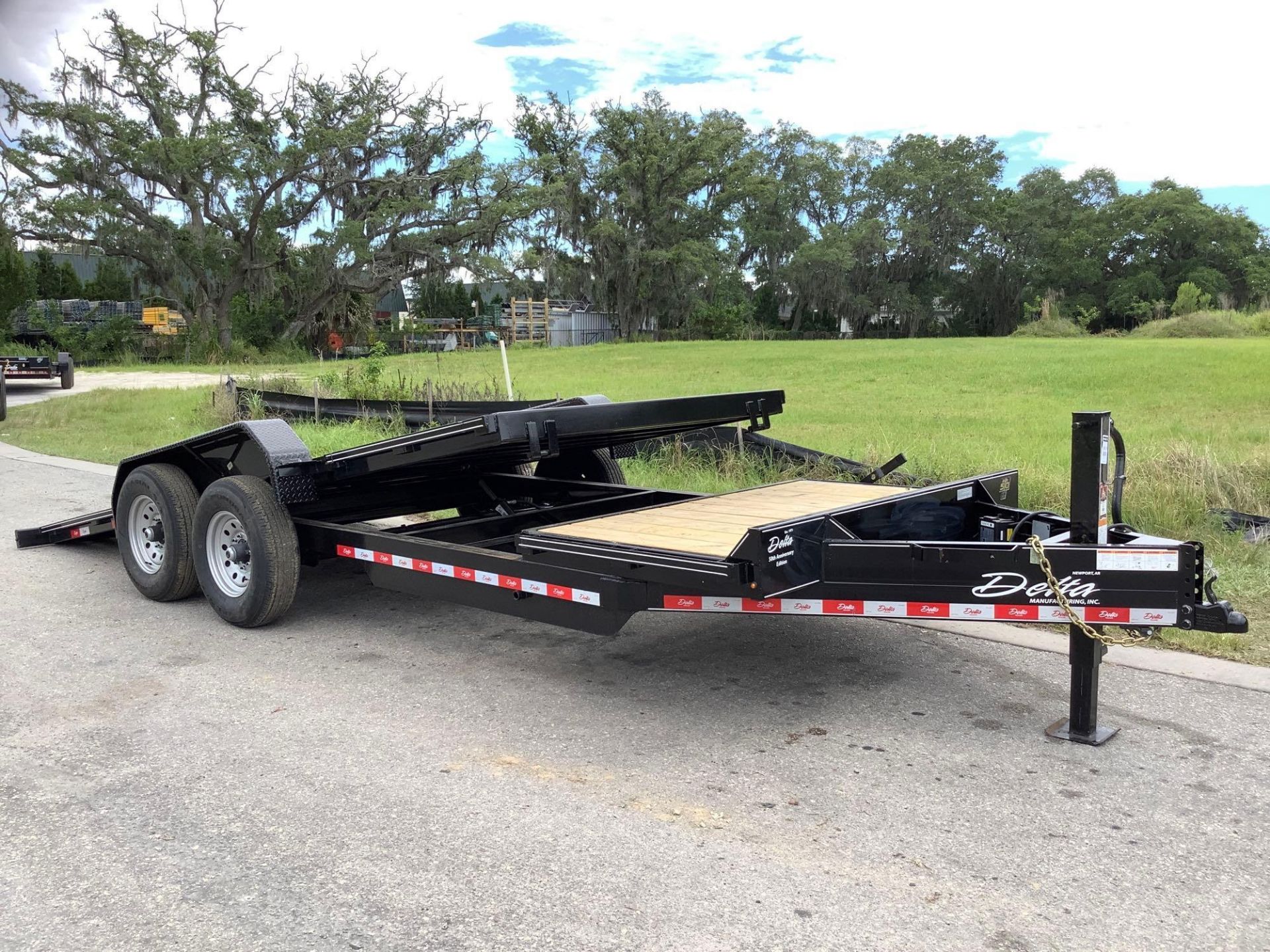 ***UNUSED 2022 DELTA TILT TRAILER, APPROX GVWR 14000LBS, APPROX 22FT LONG x 82” WIDE, ELECTRIC BRAKE - Image 15 of 17