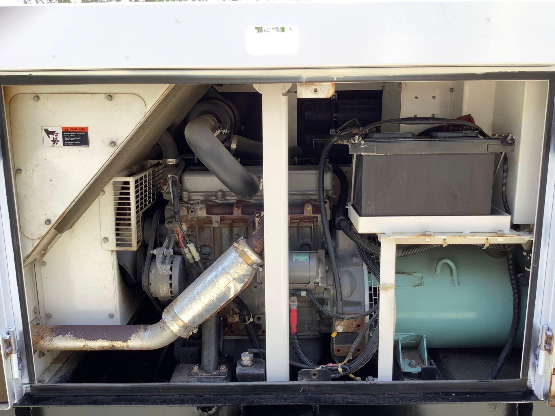 MULTIQUIP 25 WHISPERWATT ULTRA SILENT AC GENERATOR MODEL DCA-25USI2, DIESEL, ISUZU ENGINE - Image 4 of 26