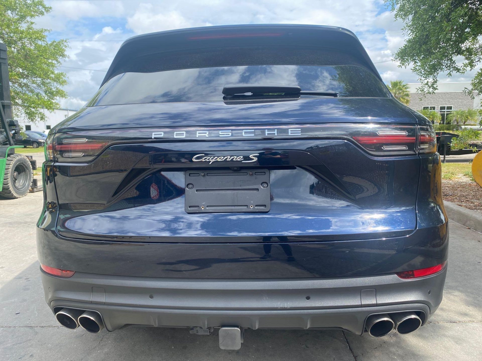 ***2019 PORSCHE CAYENNE S AWD SUV, LEATHER SEATS, MOON ROOF, A/C & HEATED SEATS, 2 KEYS INCLUDED - Image 9 of 47