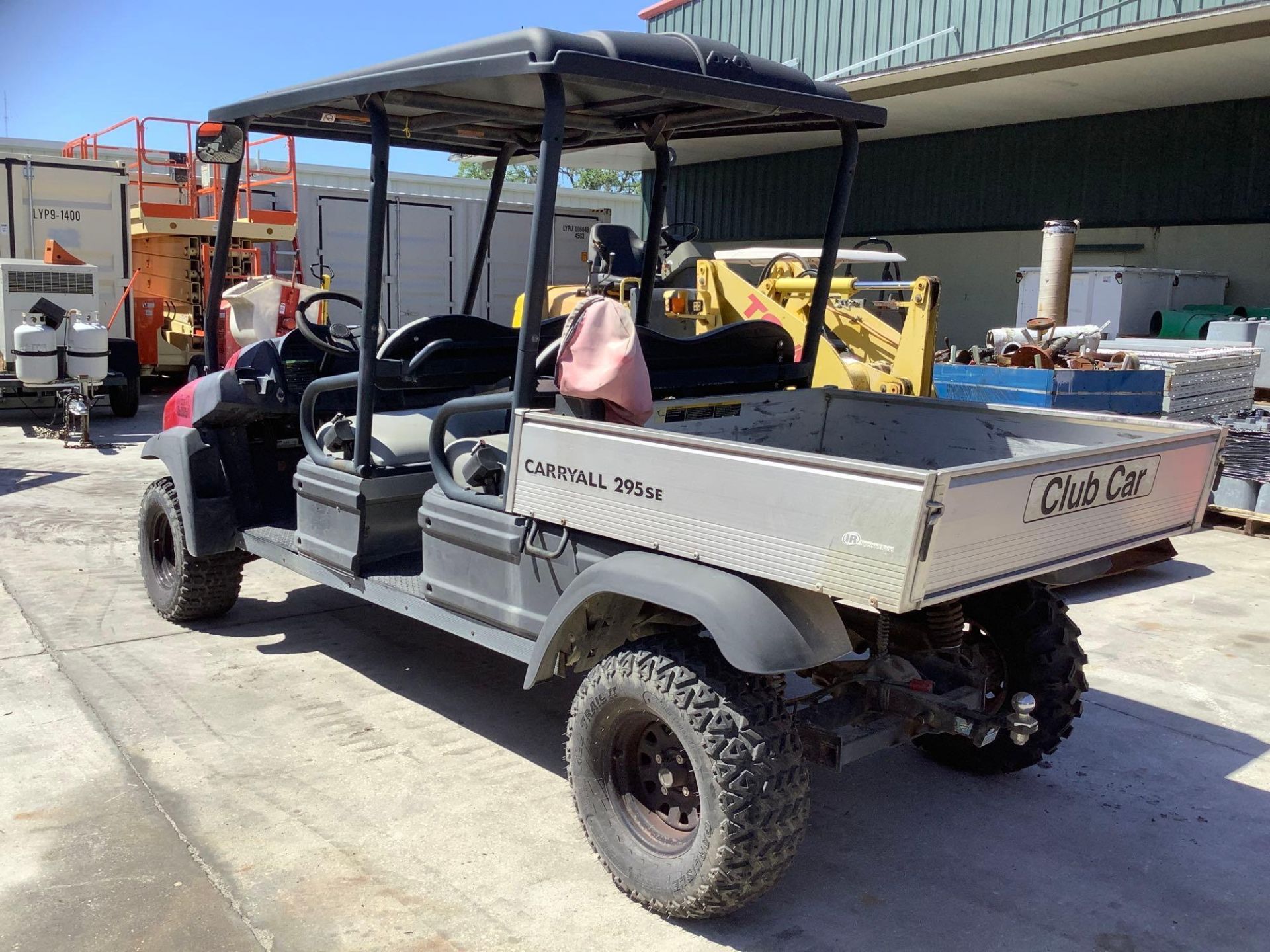 CLUB CAR CARYALL 295SE 4x4 INTELLITRAK GOLF CART, GAS POWERED , MANUAL DUMP BED, HITCH IN FRONT & BA - Image 10 of 19