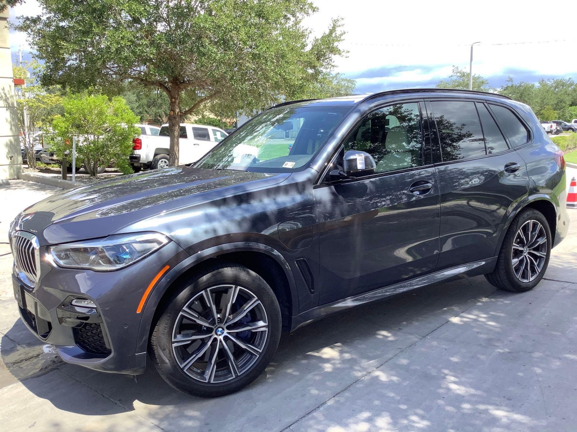 ***2021 BMW X5 XDRIVE45E HYBRID, AUTOMATIC, DRIVERS ASSISTANCE PRO PACKAGE, LUXURY SEATING PACKAGE 2 - Image 2 of 52