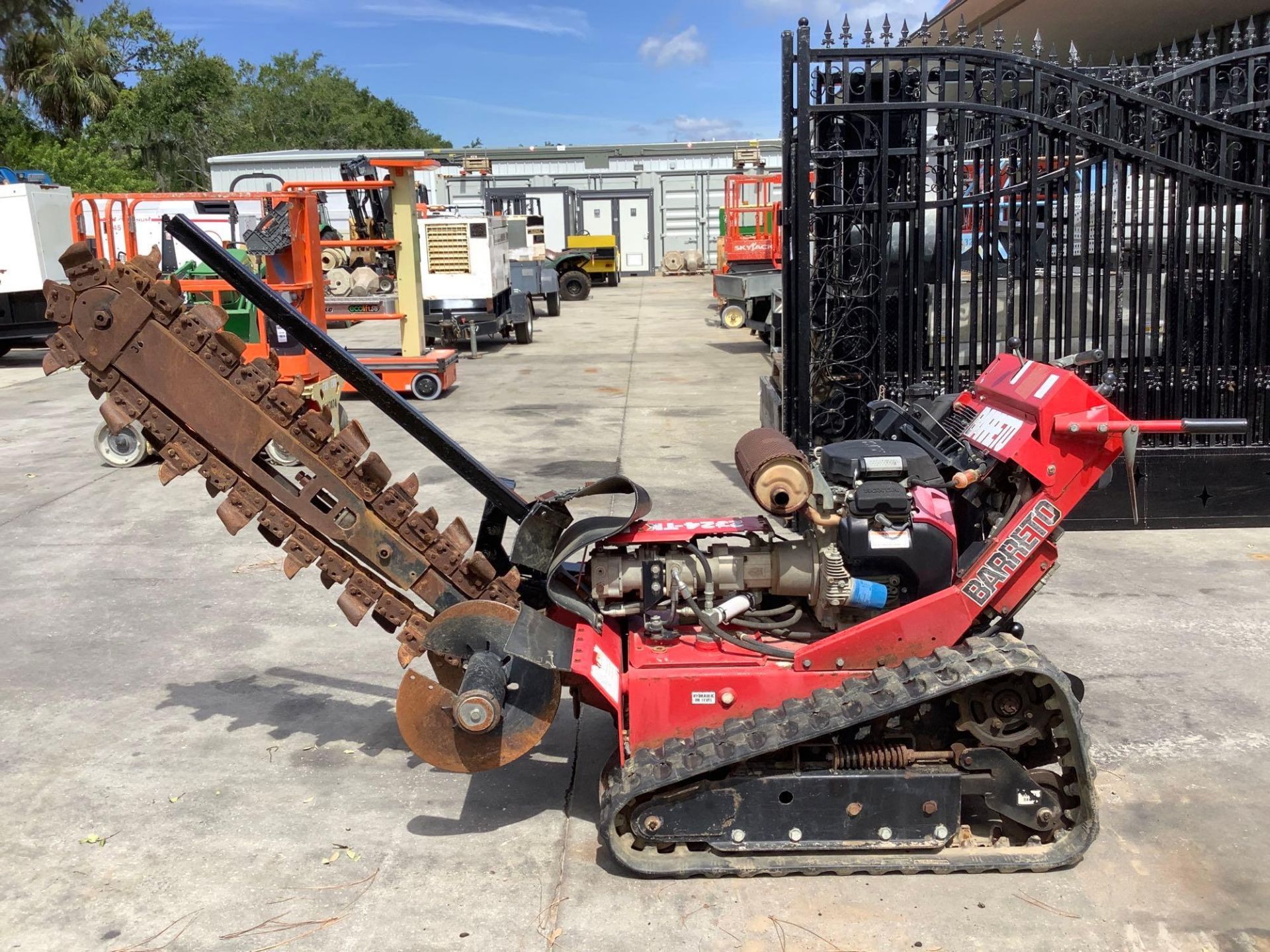 BARRETO 2324-TK WALK BEHIND TRENCHER , GAS POWERED, HONDA MOTOR, BLADE APPROX 36”, RUBBER TRACKS, RU - Image 3 of 16