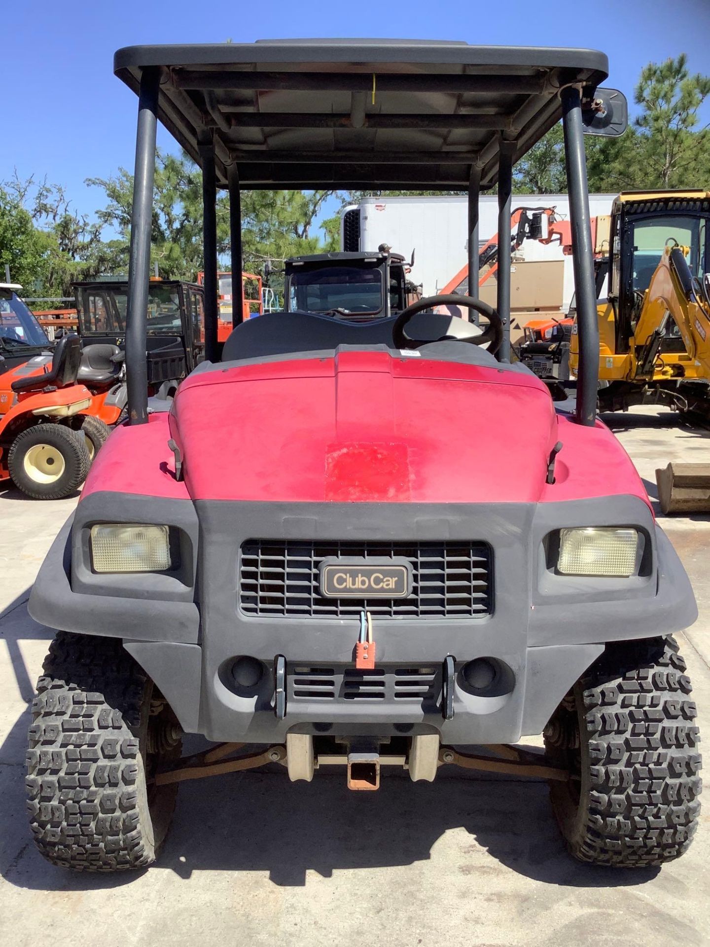 CLUB CAR CARYALL 295SE 4x4 INTELLITRAK GOLF CART, GAS POWERED , MANUAL DUMP BED, HITCH IN FRONT & BA - Image 14 of 19