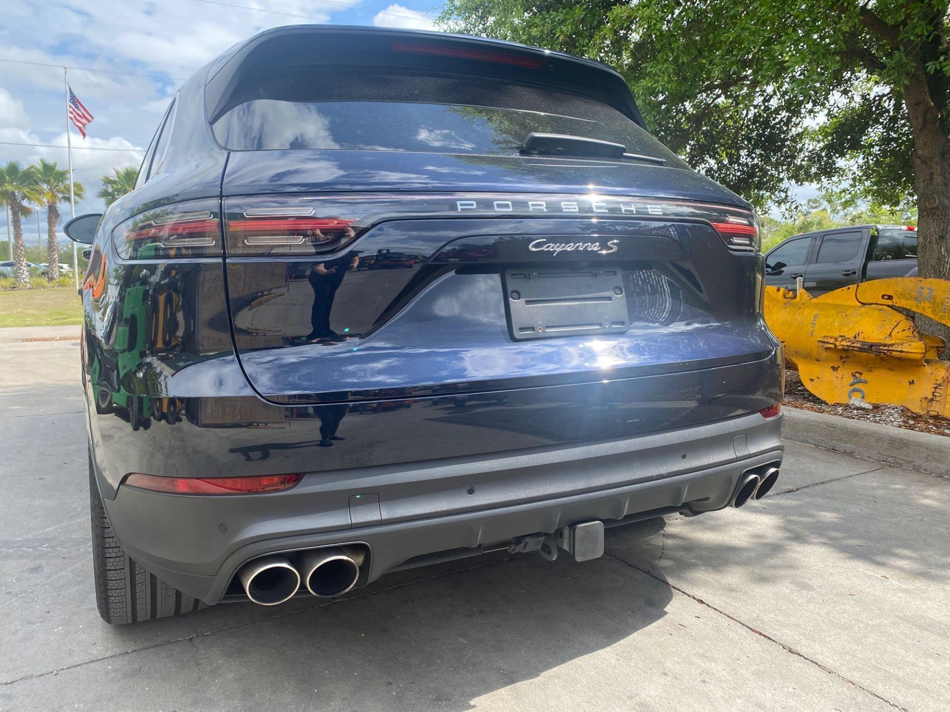 ***2019 PORSCHE CAYENNE S AWD SUV, LEATHER SEATS, MOON ROOF, A/C & HEATED SEATS, 2 KEYS INCLUDED - Image 8 of 47