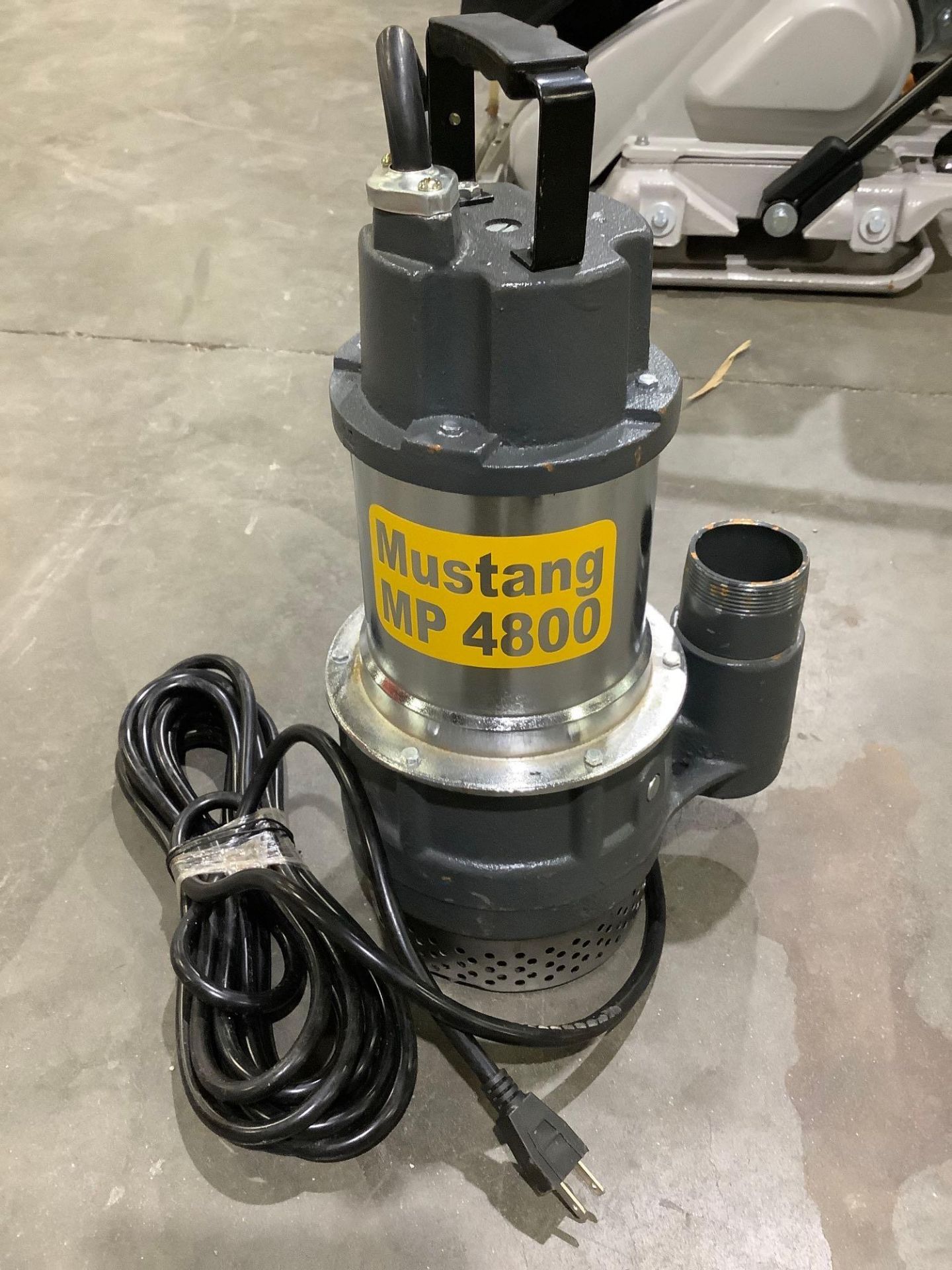 UNUSED SUBMERSIBLE MUSTANG MP4800 PUMP