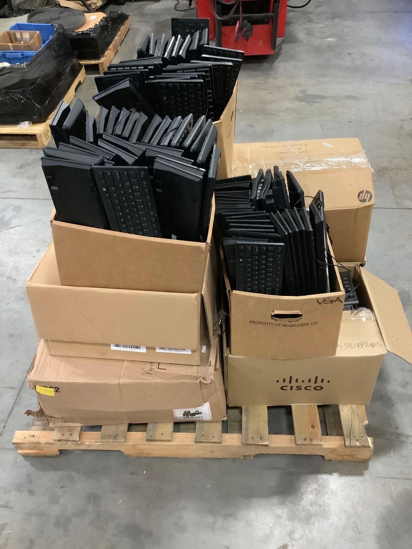 (2 ) PALLET OF COMPUTER ITEMS, APPROX ( 14 ) BOXES OF WYSE CxO, APPROX ( 4 ) BOXES OF ASSORTED DELL/ - Image 10 of 20