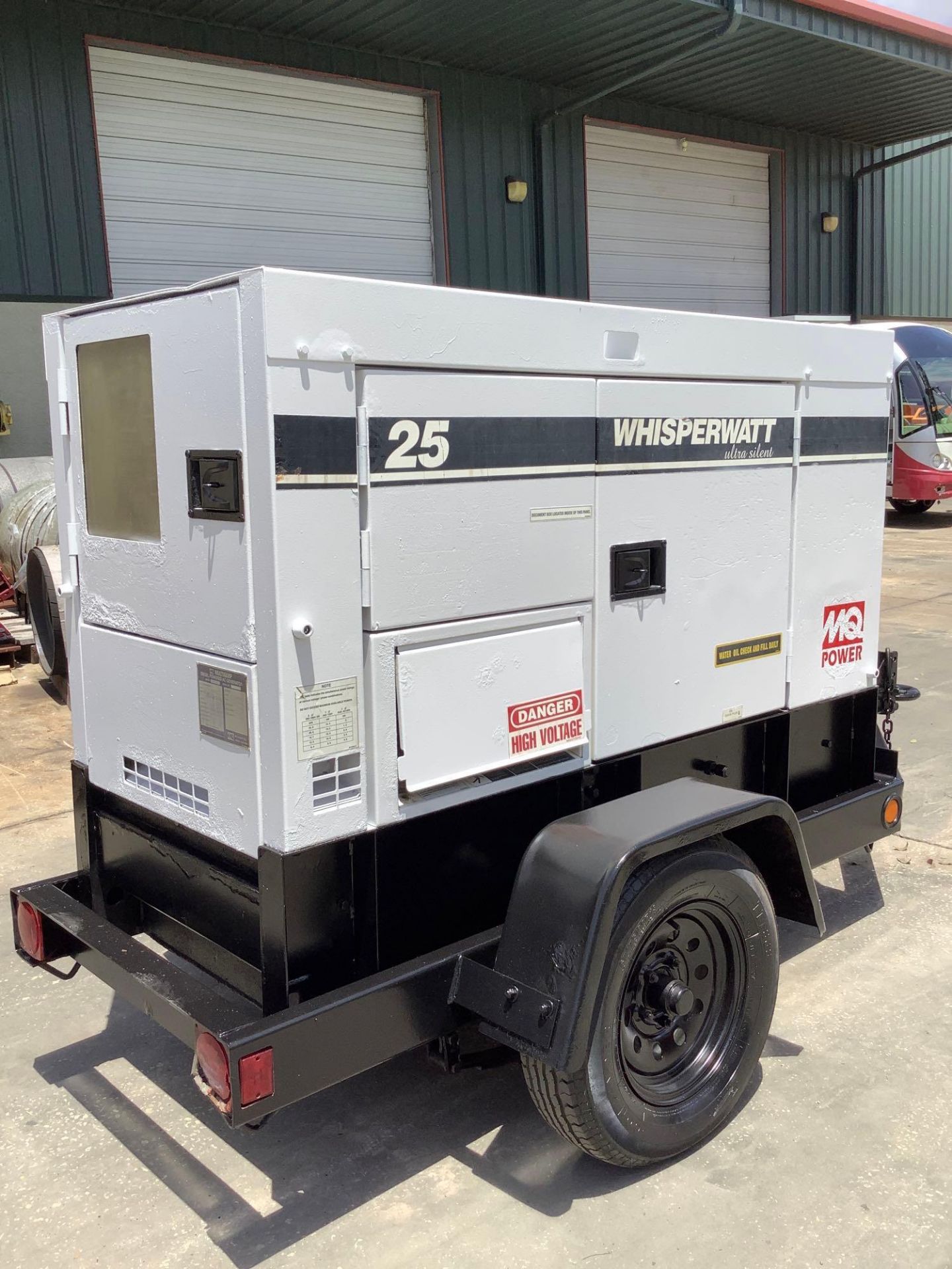 MULTIQUIP 25 WHISPERWATT ULTRA SILENT AC GENERATOR MODEL DCA-25USI2, DIESEL, ISUZU ENGINE - Image 11 of 26