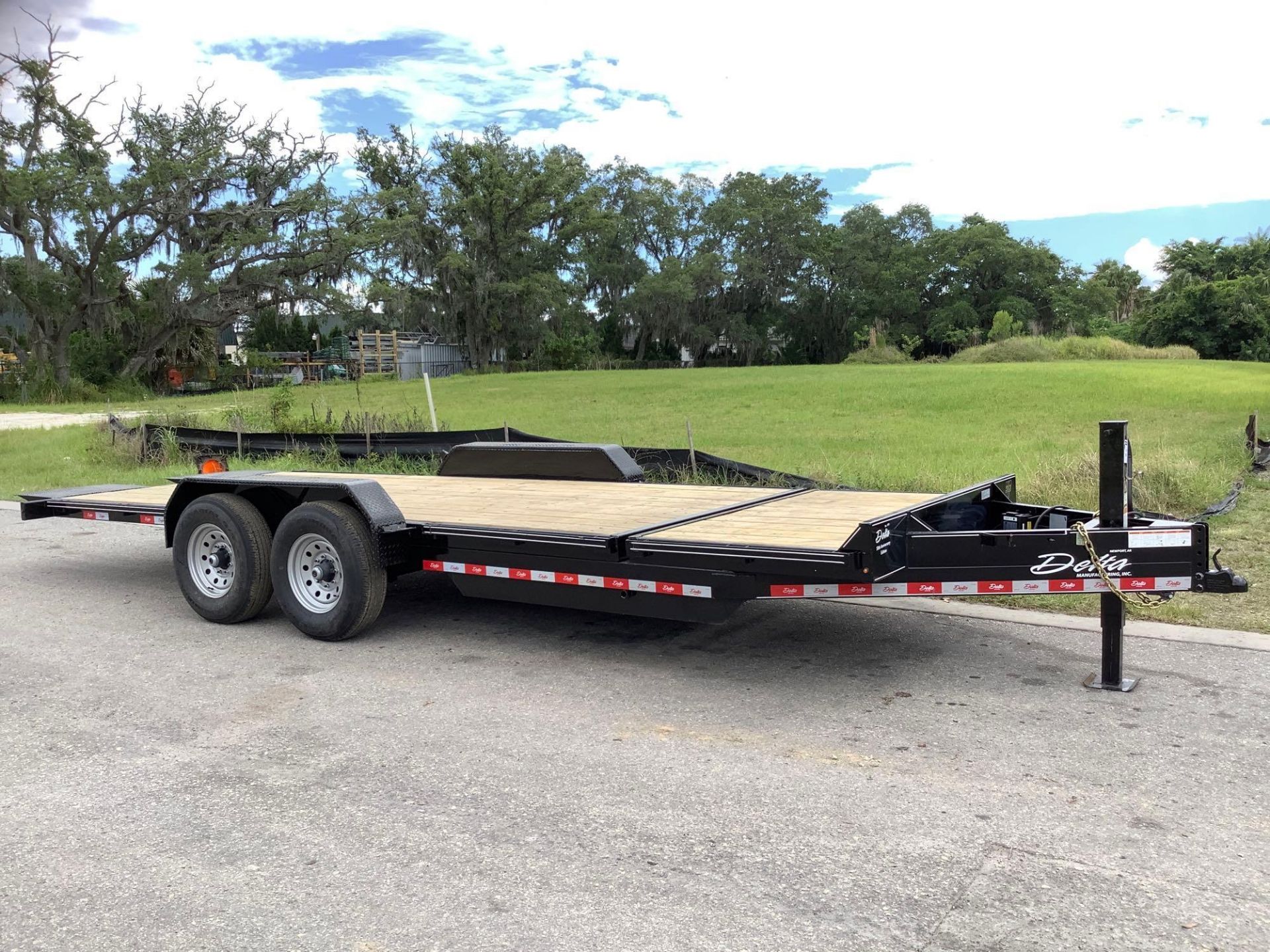 ***UNUSED 2022 DELTA TILT TRAILER, APPROX GVWR 14K LBS, APPROX 22FT LONG,ELECTRIC BRAKES - Image 8 of 17