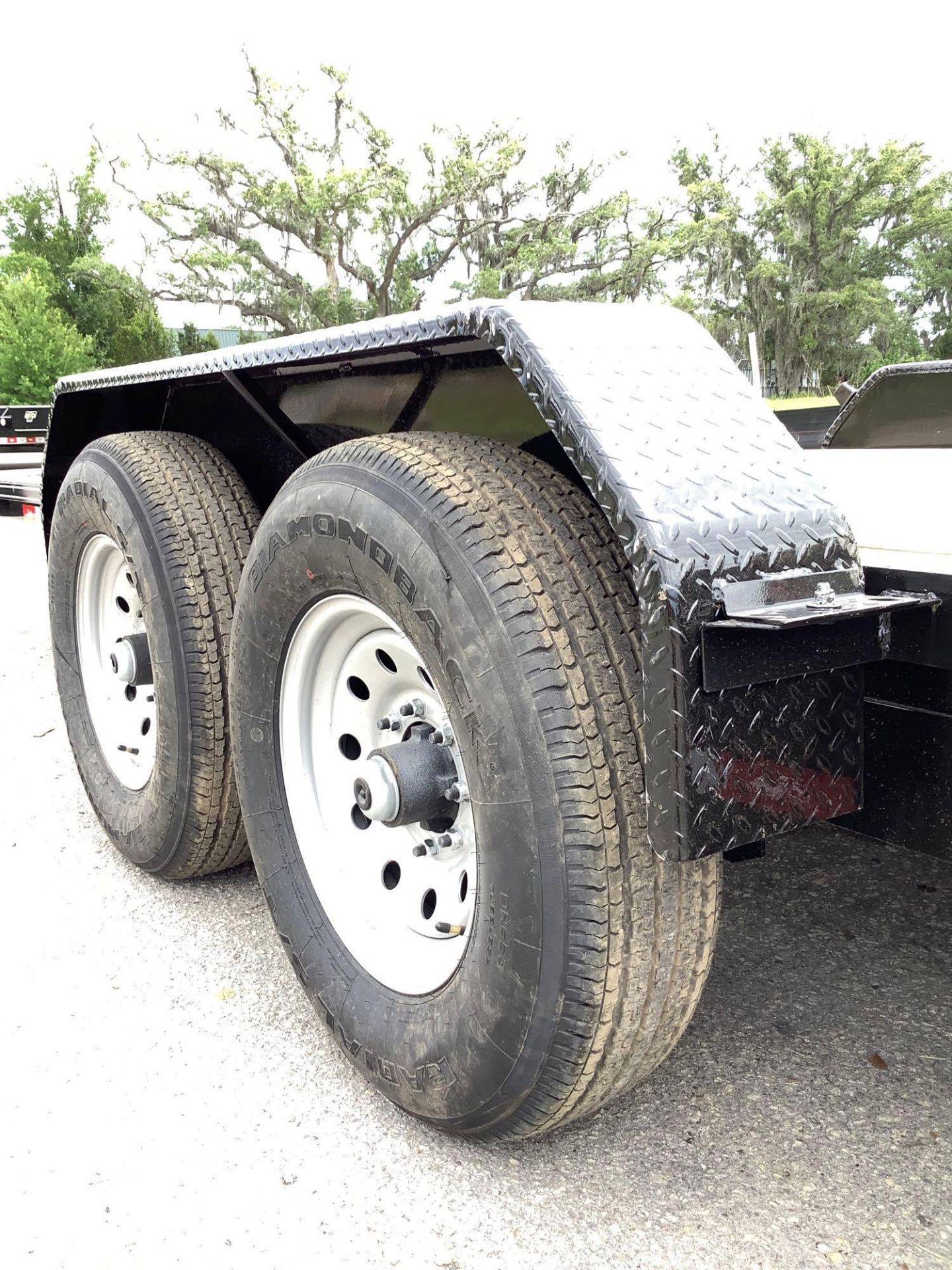 ***UNUSED 2022 DELTA TILT TRAILER, APPROX GVWR 14K LBS, APPROX 22FT LONG,ELECTRIC BRAKES - Image 16 of 17