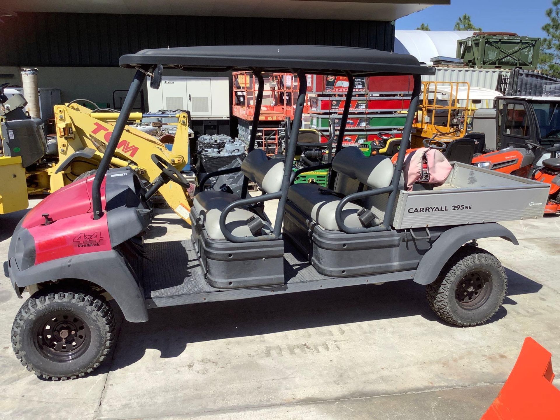 CLUB CAR CARYALL 295SE 4x4 INTELLITRAK GOLF CART, GAS POWERED , MANUAL DUMP BED, HITCH IN FRONT & BA - Image 11 of 19