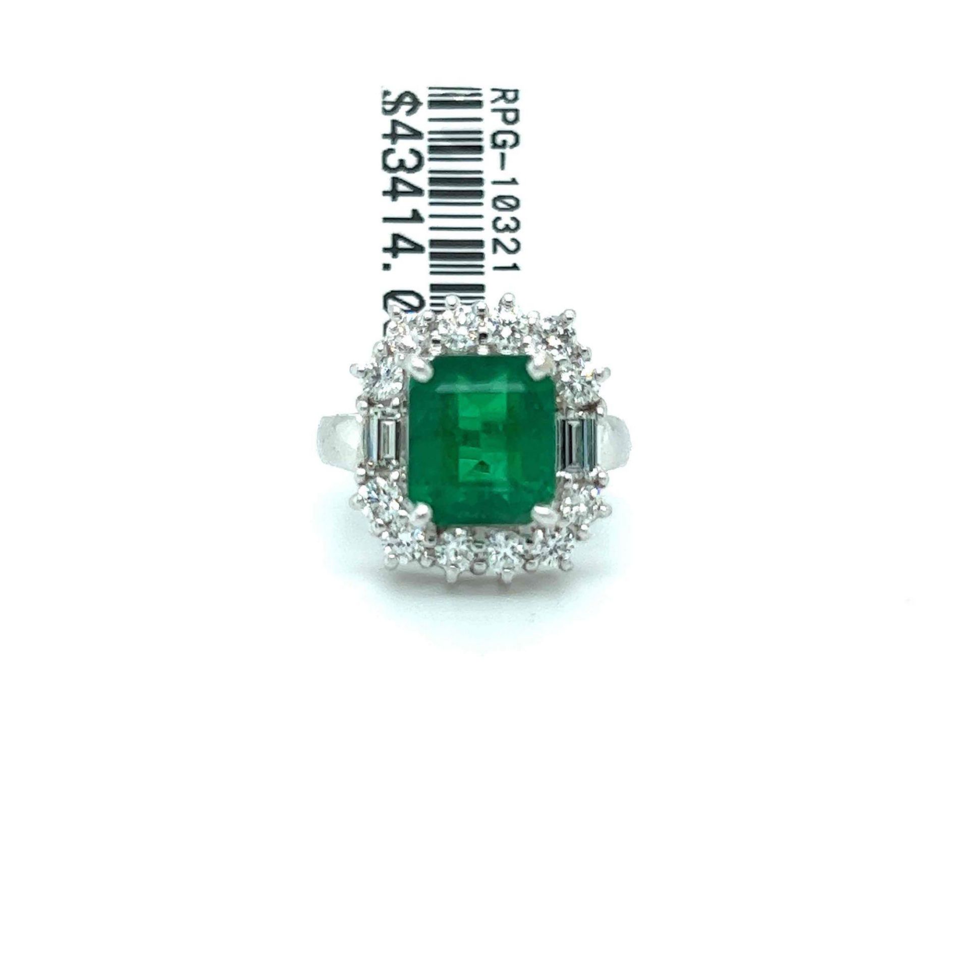4.40CT NATURAL EMERALD AND 1.22CT DIAMOND RING 18K WHITE GOLD