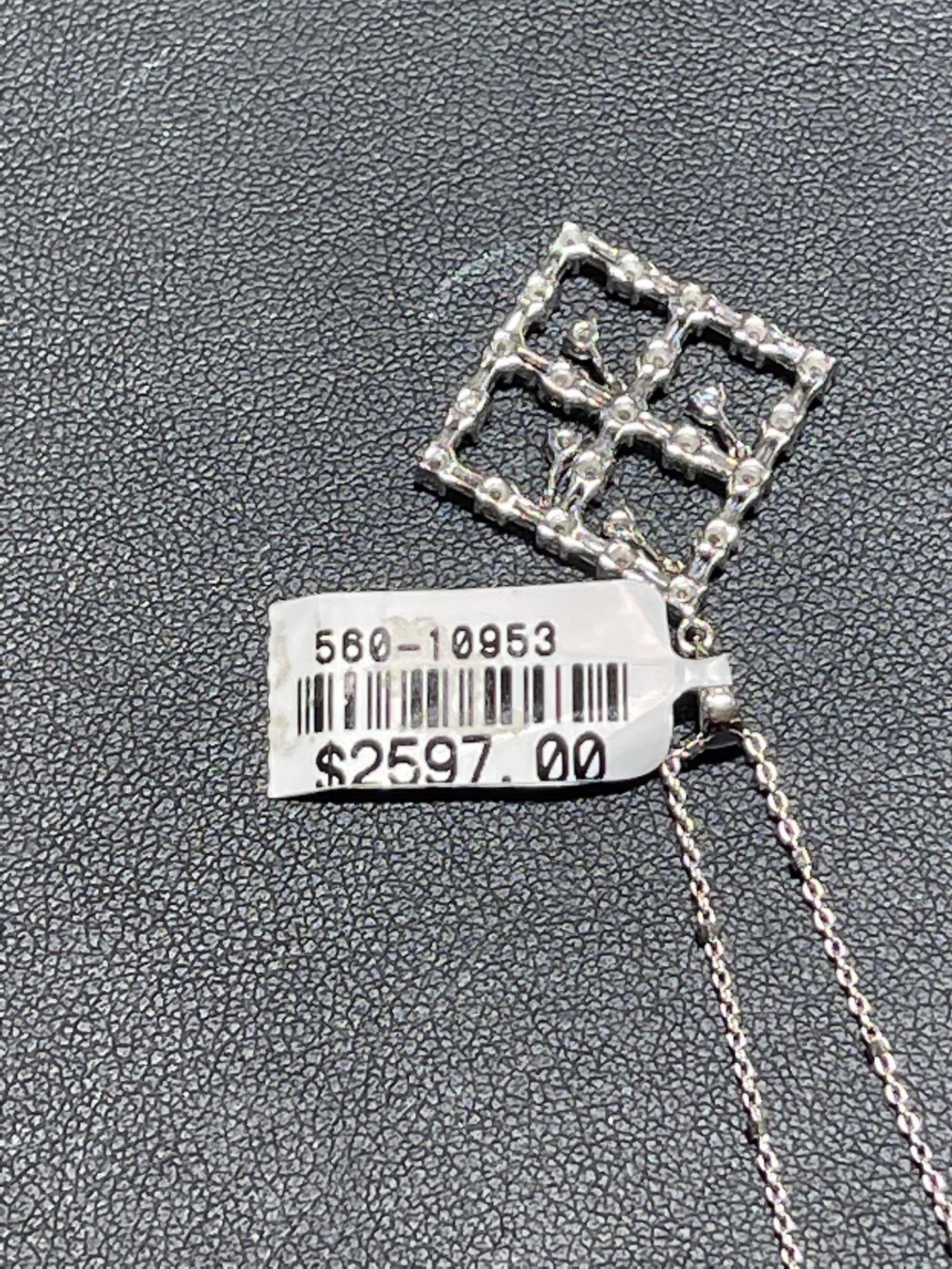 18KT WHITE GOLD .51CT DIAMOND NECKLACE - Image 3 of 3