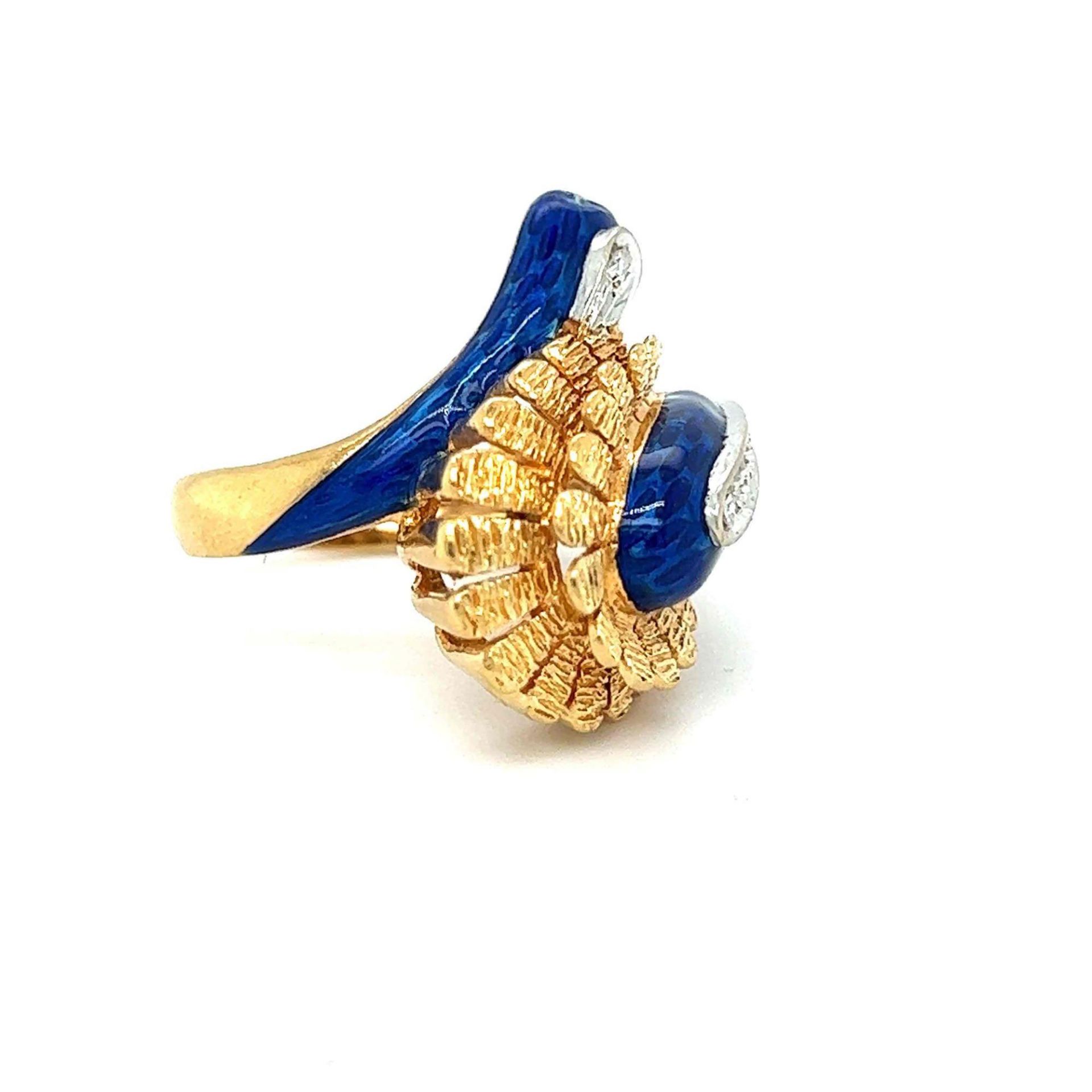 ESTATE BLUE ENAMEL AND DIAMOND 18K YELLOW GOLD RING - Image 3 of 3