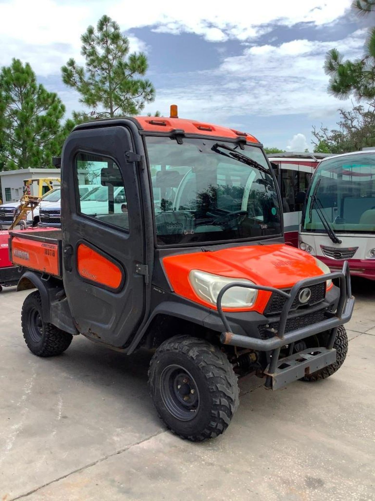 2016 KUBOTA UTV MODEL RTV - X1100C, DIESEL, ENCLOSED CAB, 4WD, HYDRAULIC DUMP BED , HITCH ON FRONT - Image 10 of 19