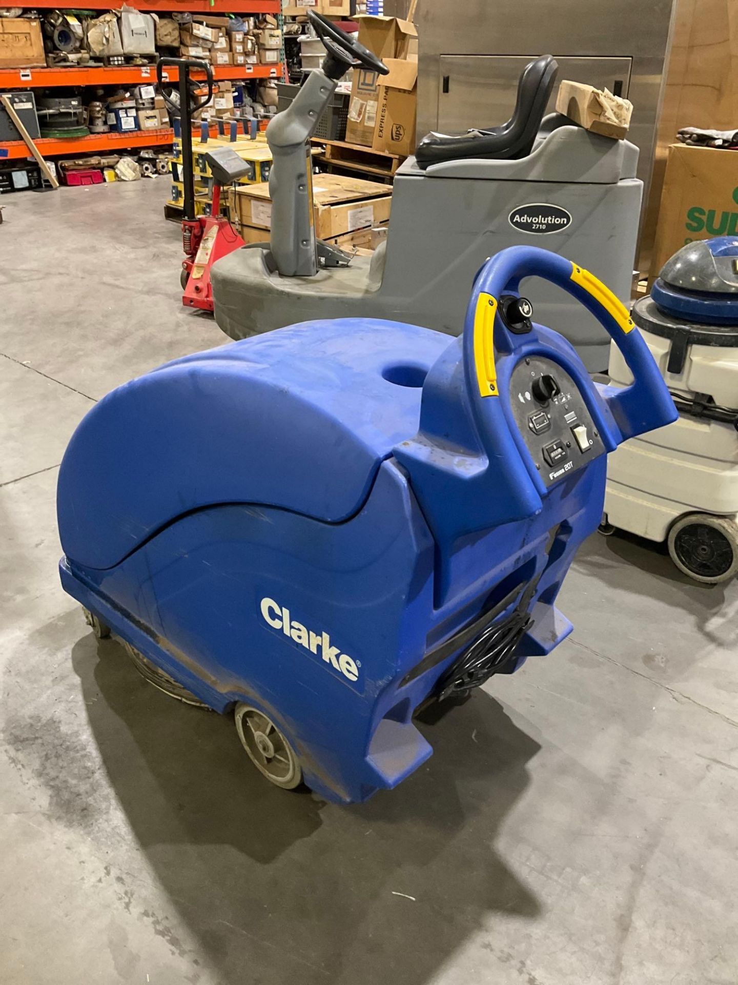 CLARKE WALK BEHIND FLOOR BURNISHER MODEL FUSION 20T 195 AH, ELECTRIC, APPROX 36 VOLTS, NEW BATTERIES - Image 3 of 12