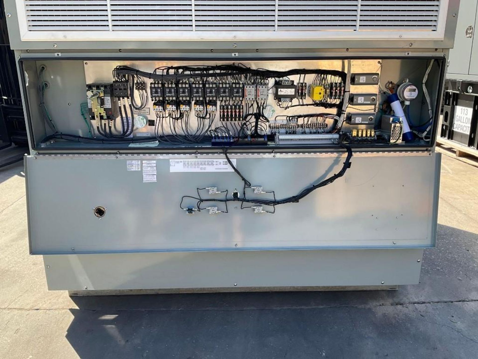 UNUSED 30 TON SPECIFIC SYSTEMS WALL PACK A/C UNIT, SELF CONTAINED, QUAD COMPRESSOR - Image 13 of 21