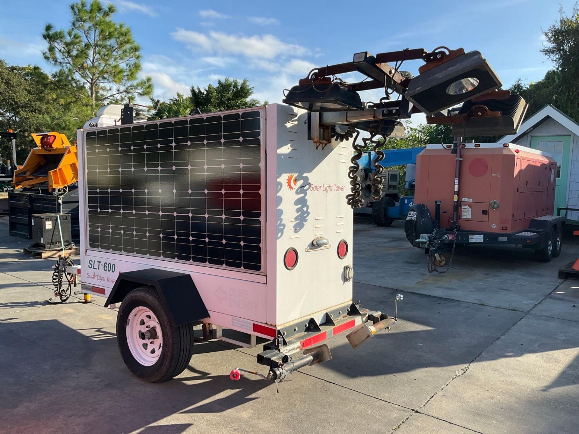 PROGRESS SOLAR SOLUTIONS SOLAR LIGHT TOWER MODEL SLT 600, TRAILER MOUNTED, SOLAR/ BATTERY POWERED, A - Image 2 of 23