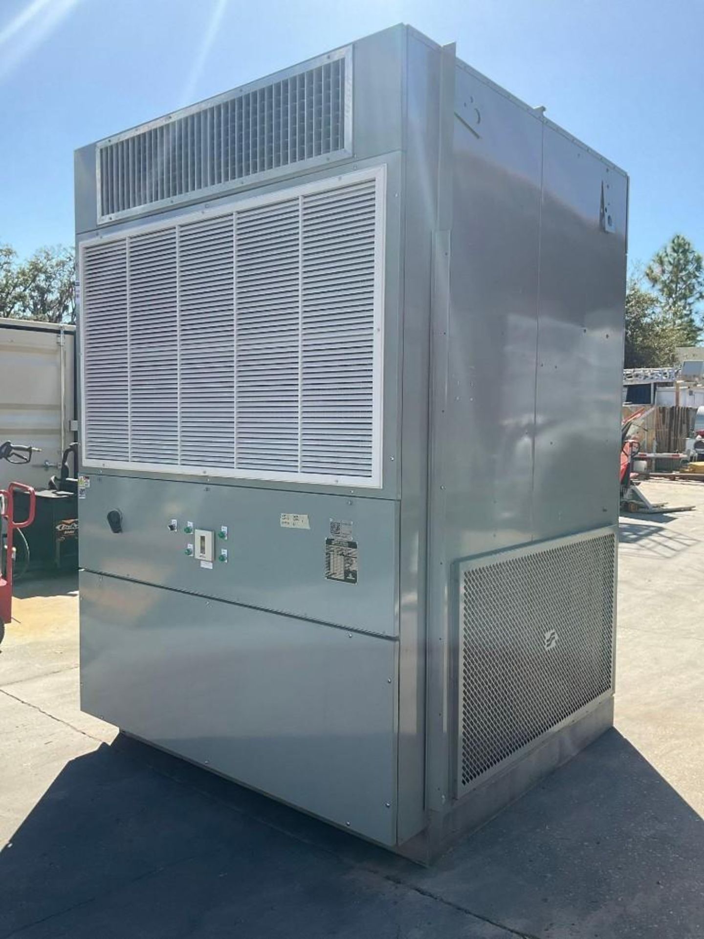 UNUSED 30 TON SPECIFIC SYSTEMS WALL PACK A/C UNIT, SELF CONTAINED, QUAD COMPRESSOR - Image 11 of 21